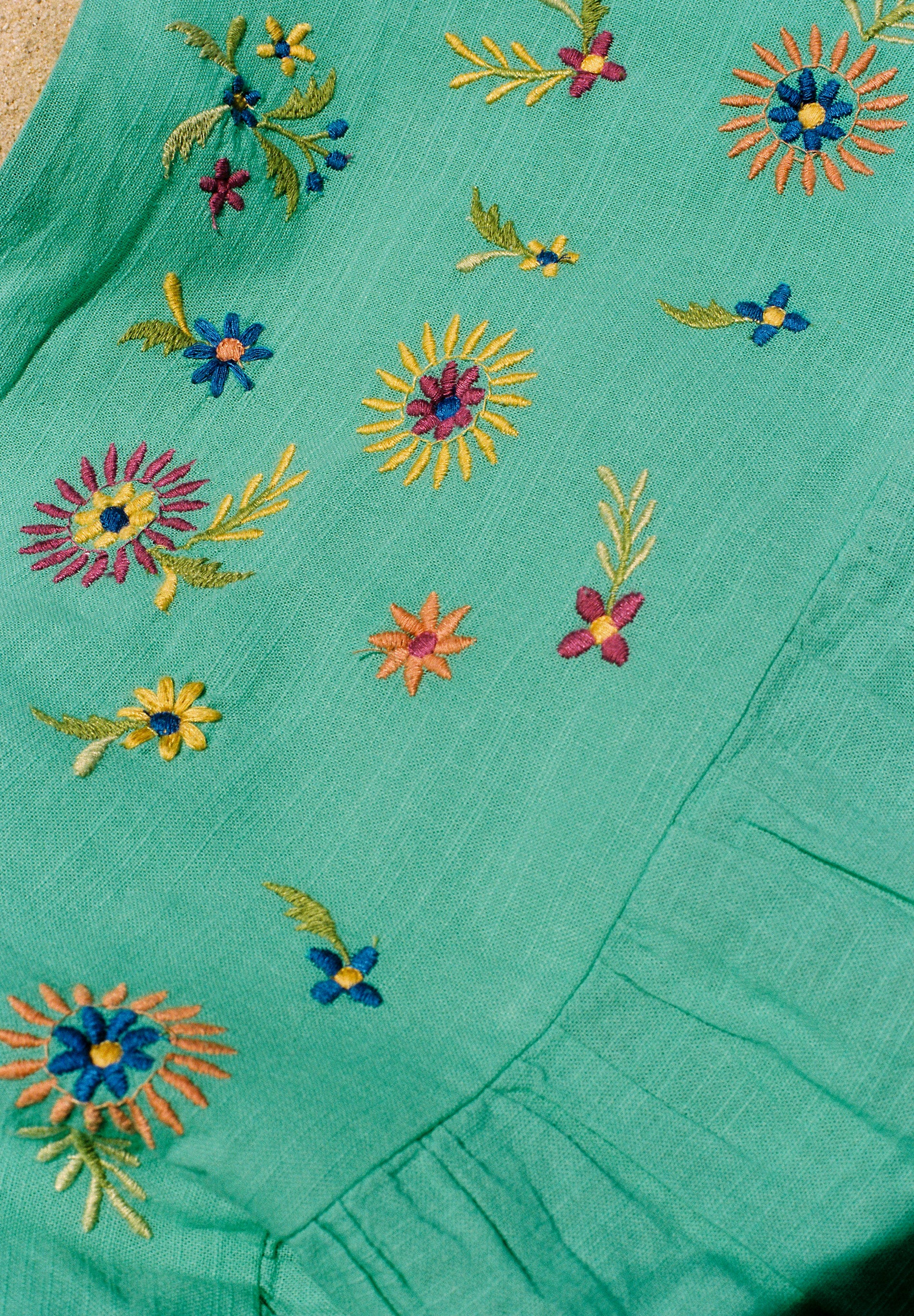 VESTIDO BORDADOS FLORES ALGODÓN