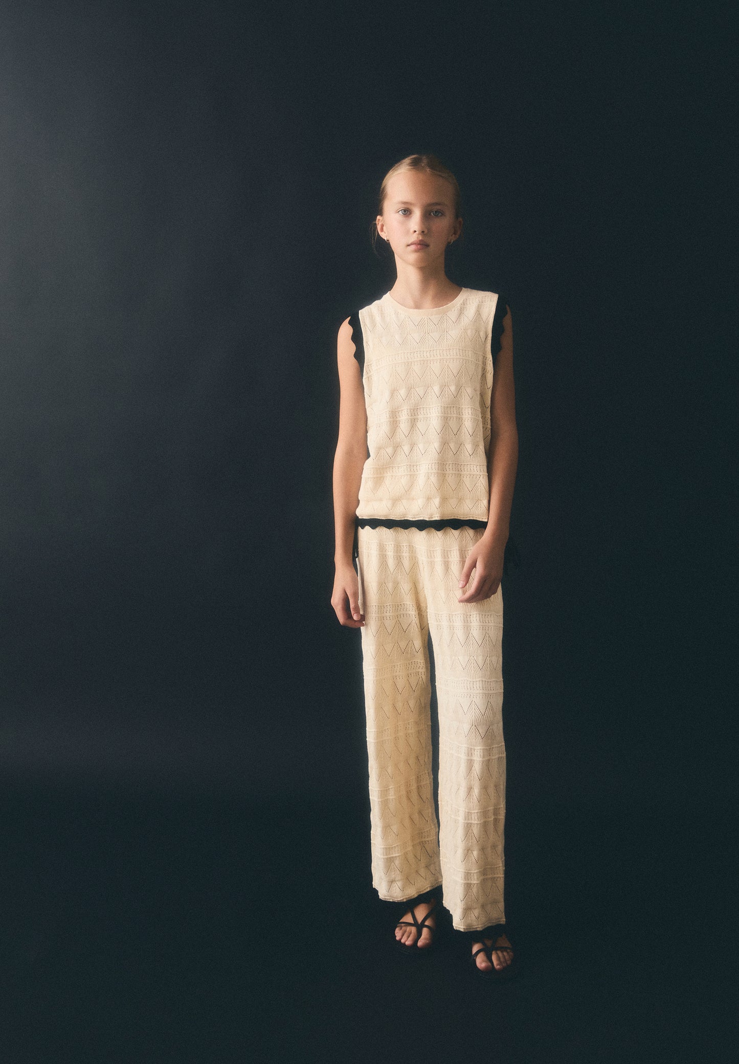 PANTALÓNDE PUNTO CALADO