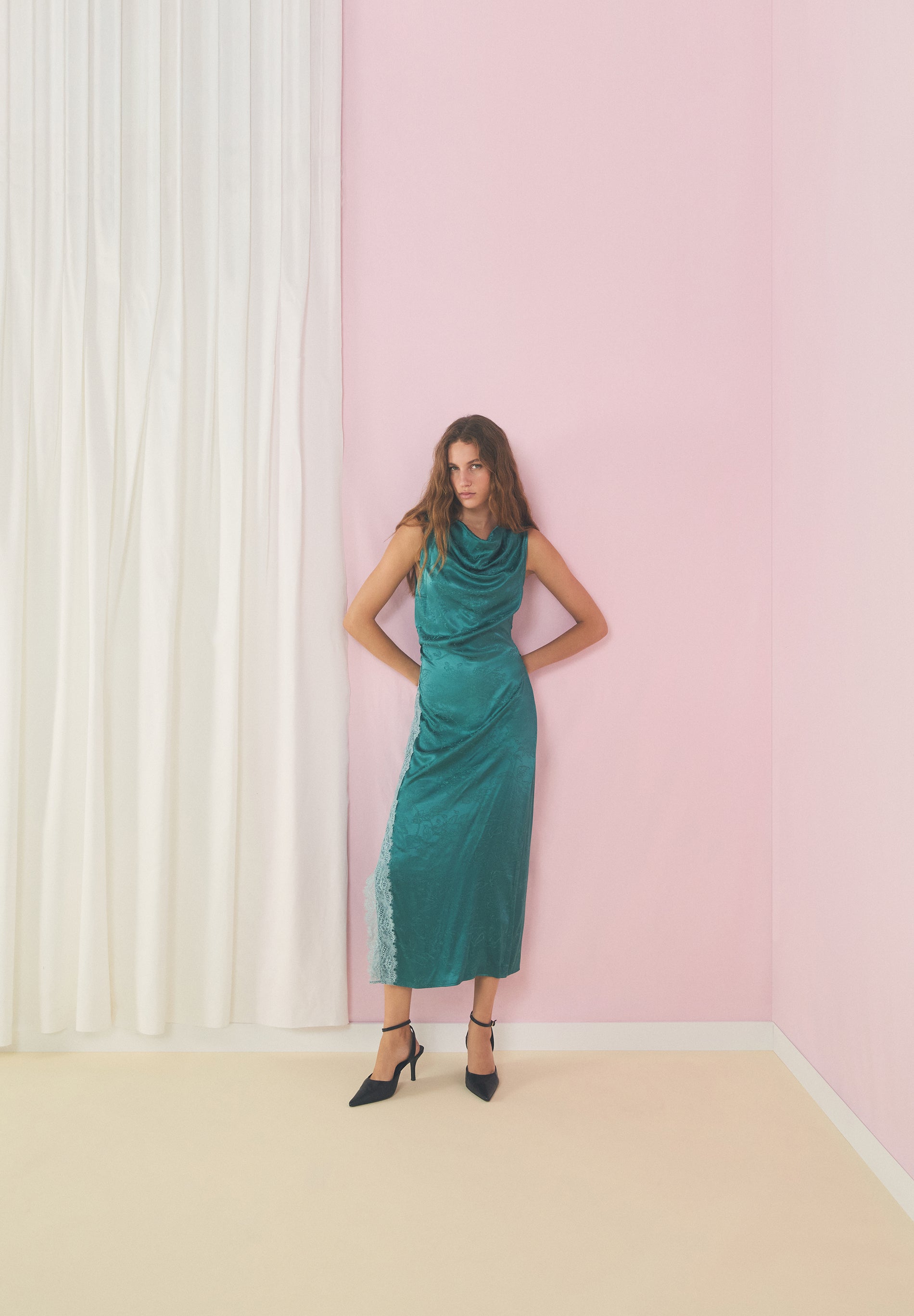 VESTIDO JACQUARD CON ENCAJE