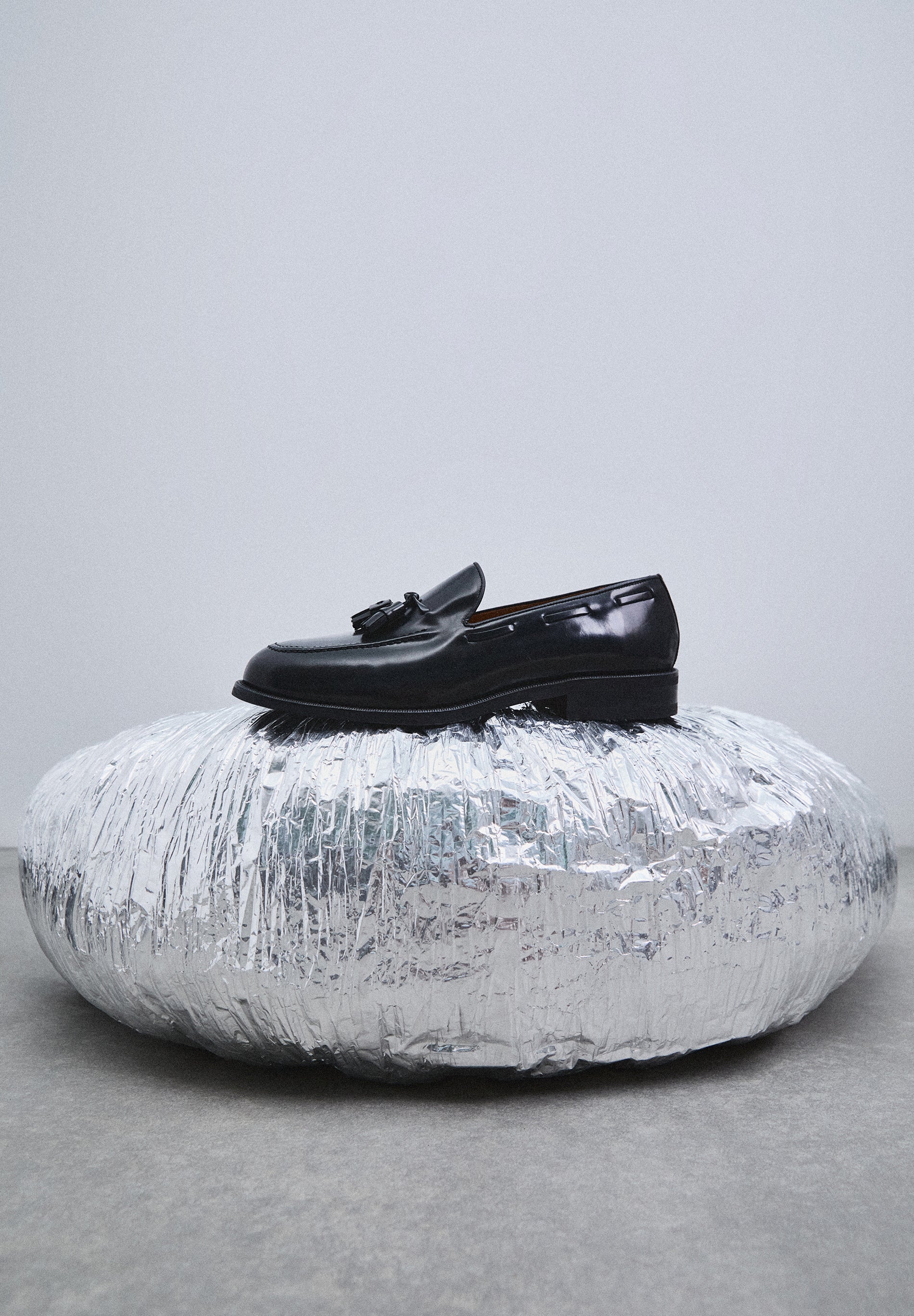 MOCASÍN VESTIR PIEL BORLAS