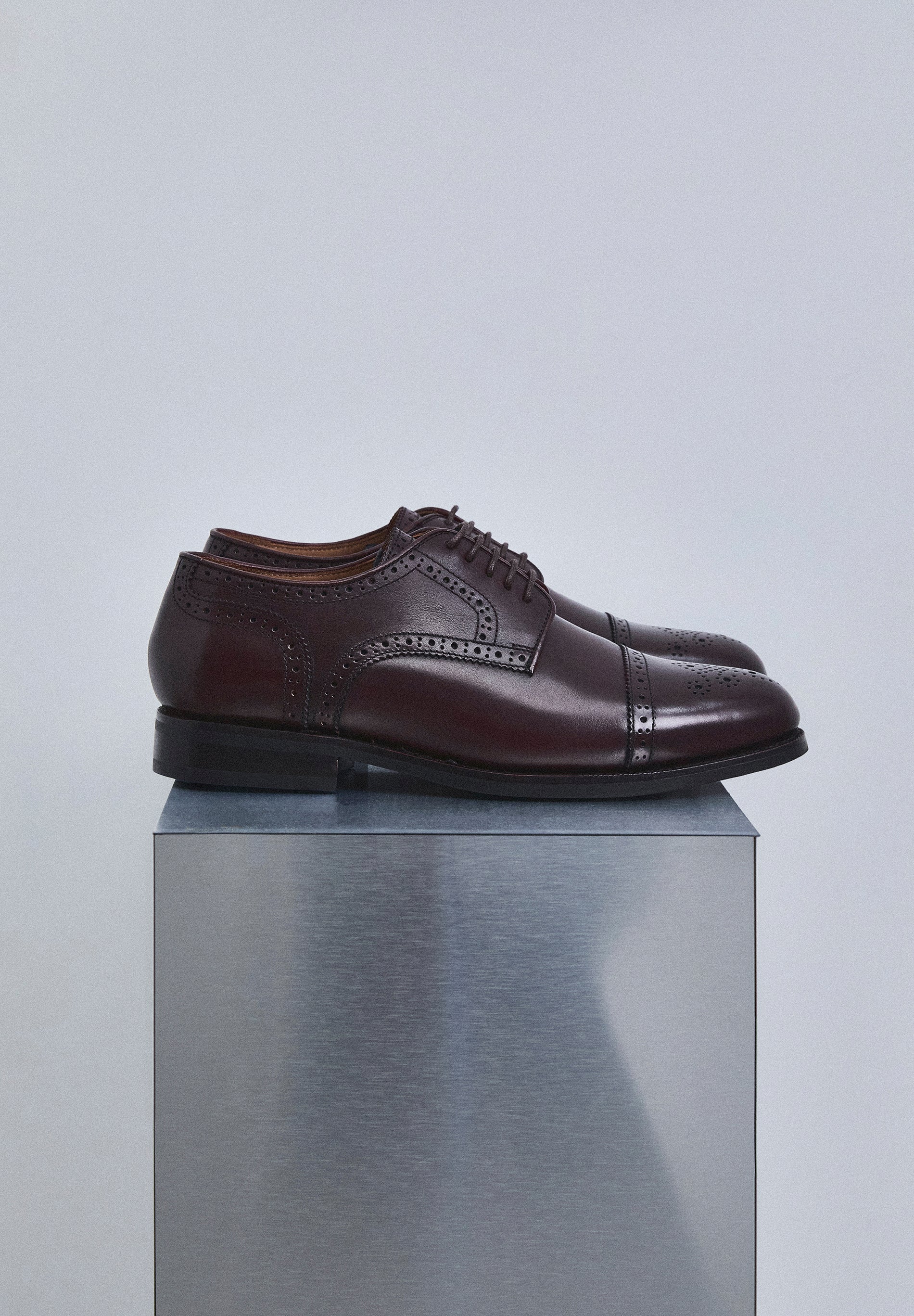 ZAPATOS DERBY BROGUE CUERO