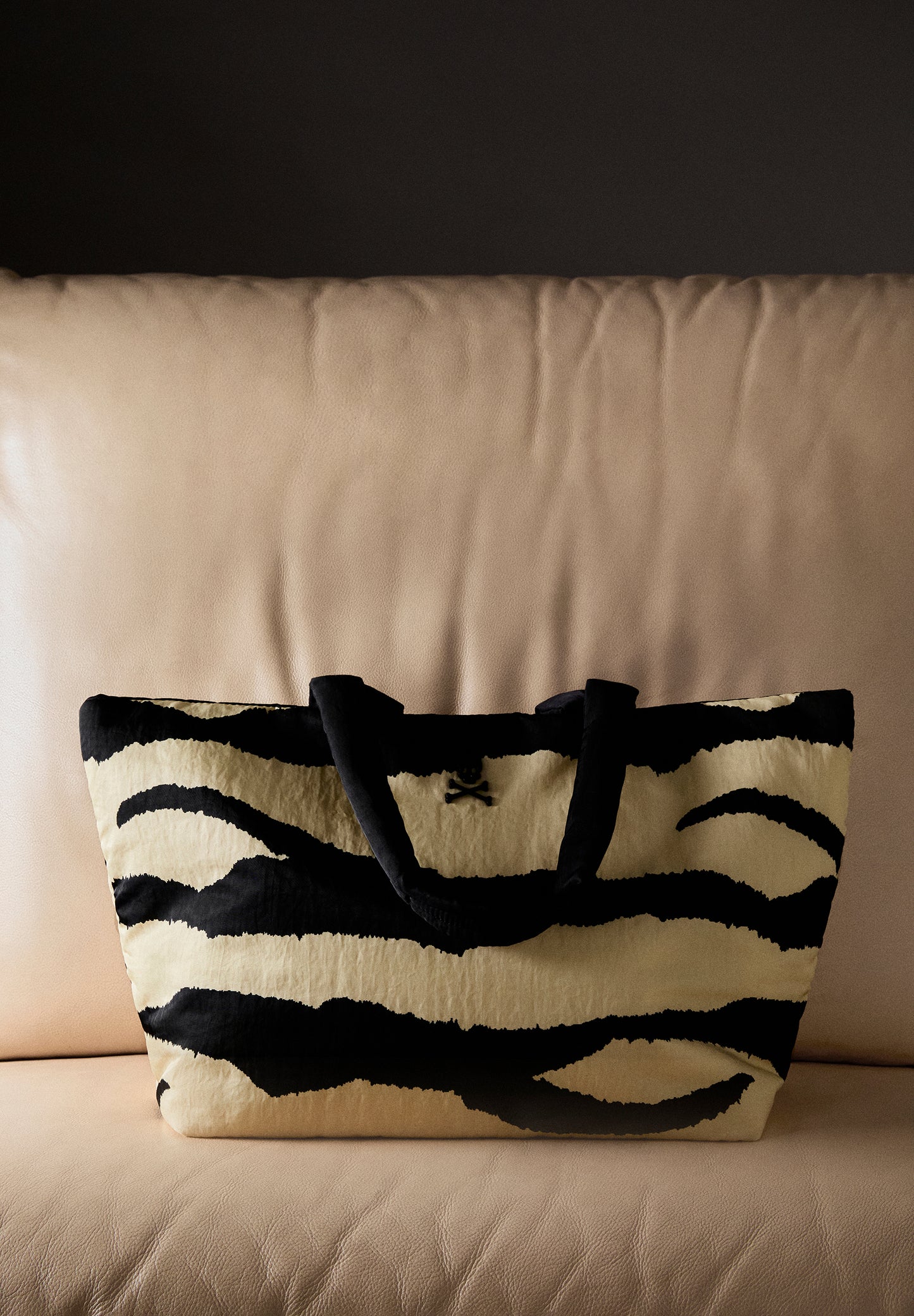 BOLSO SHOPPER REVERSIBLE ANIMAL PRINT