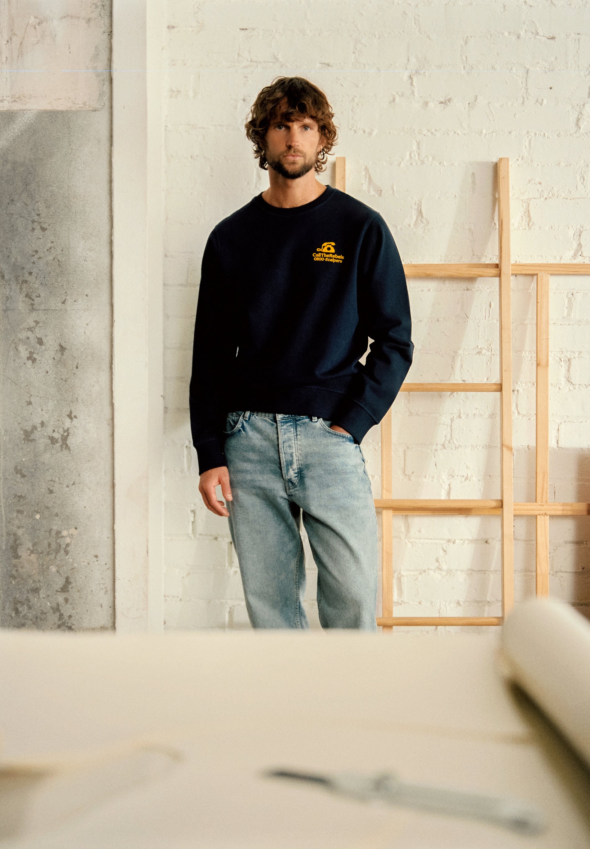 SUDADERA LOGO RELIEVE