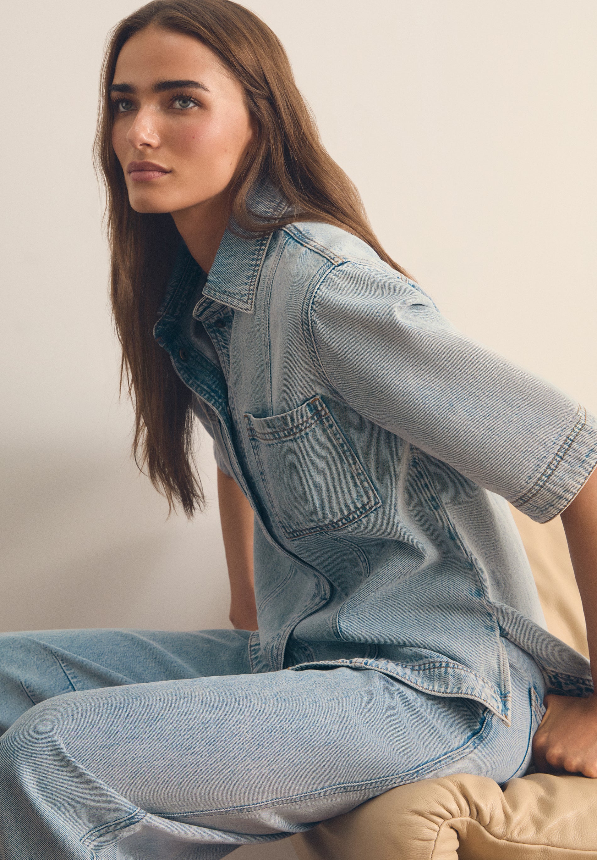 CAMISA DENIM BOLSILLOS