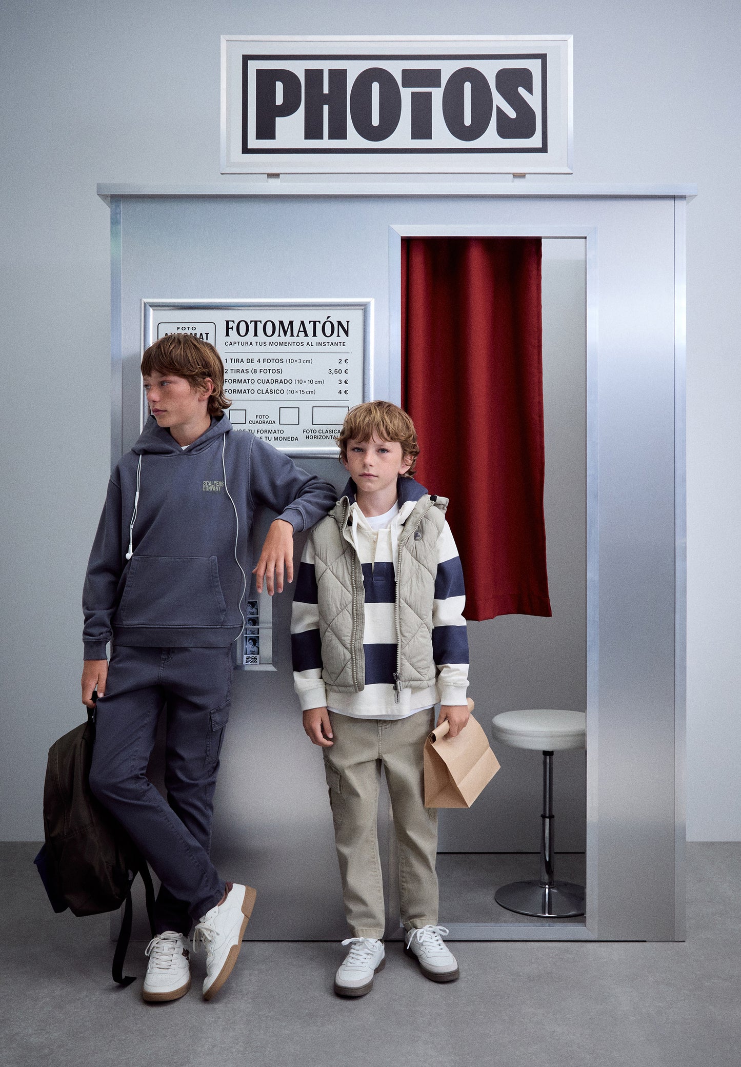 SUDADERA RAYAS CAPUCHA CALAVERA