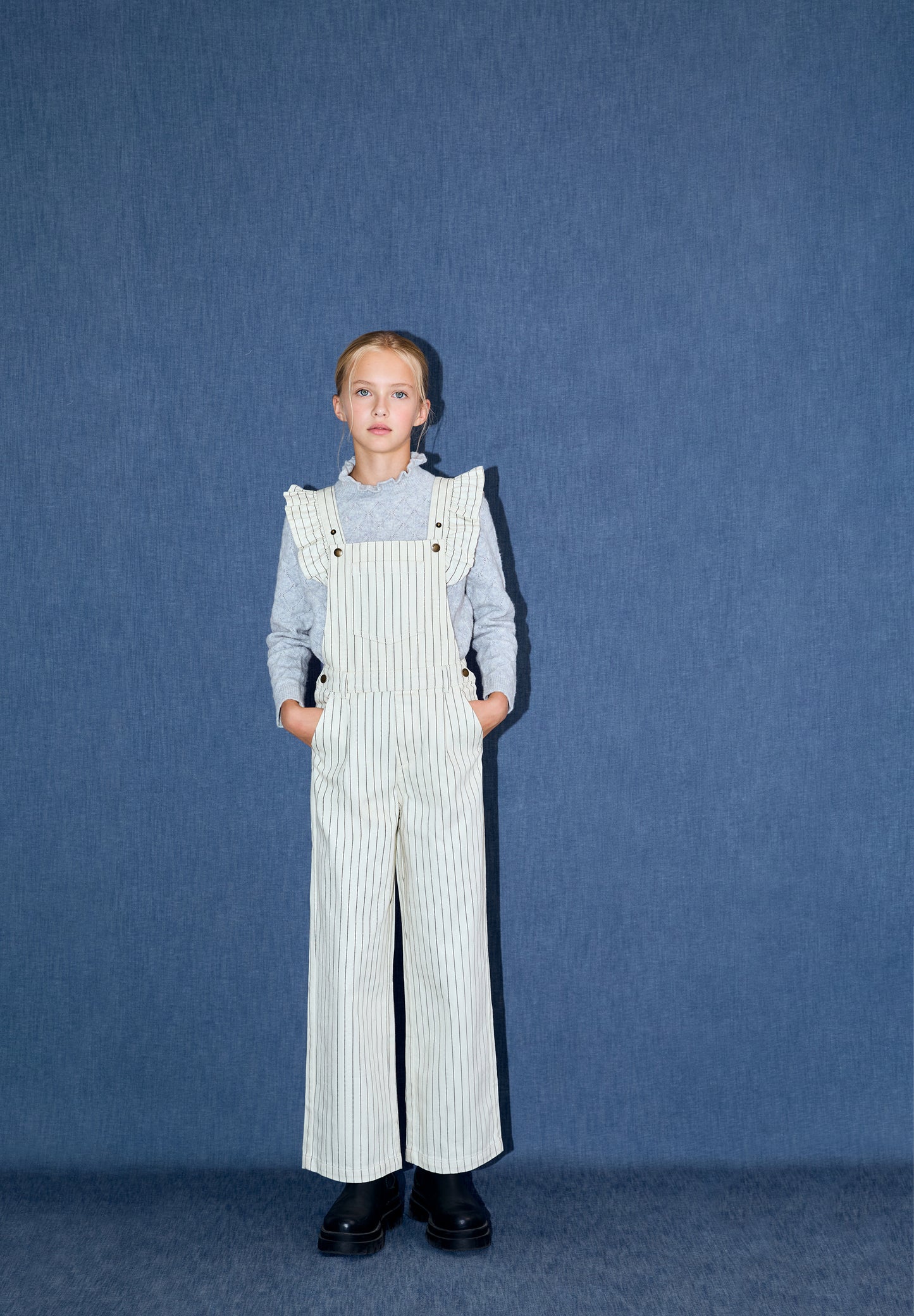 PETO DE RAYAS CON VOLANTE