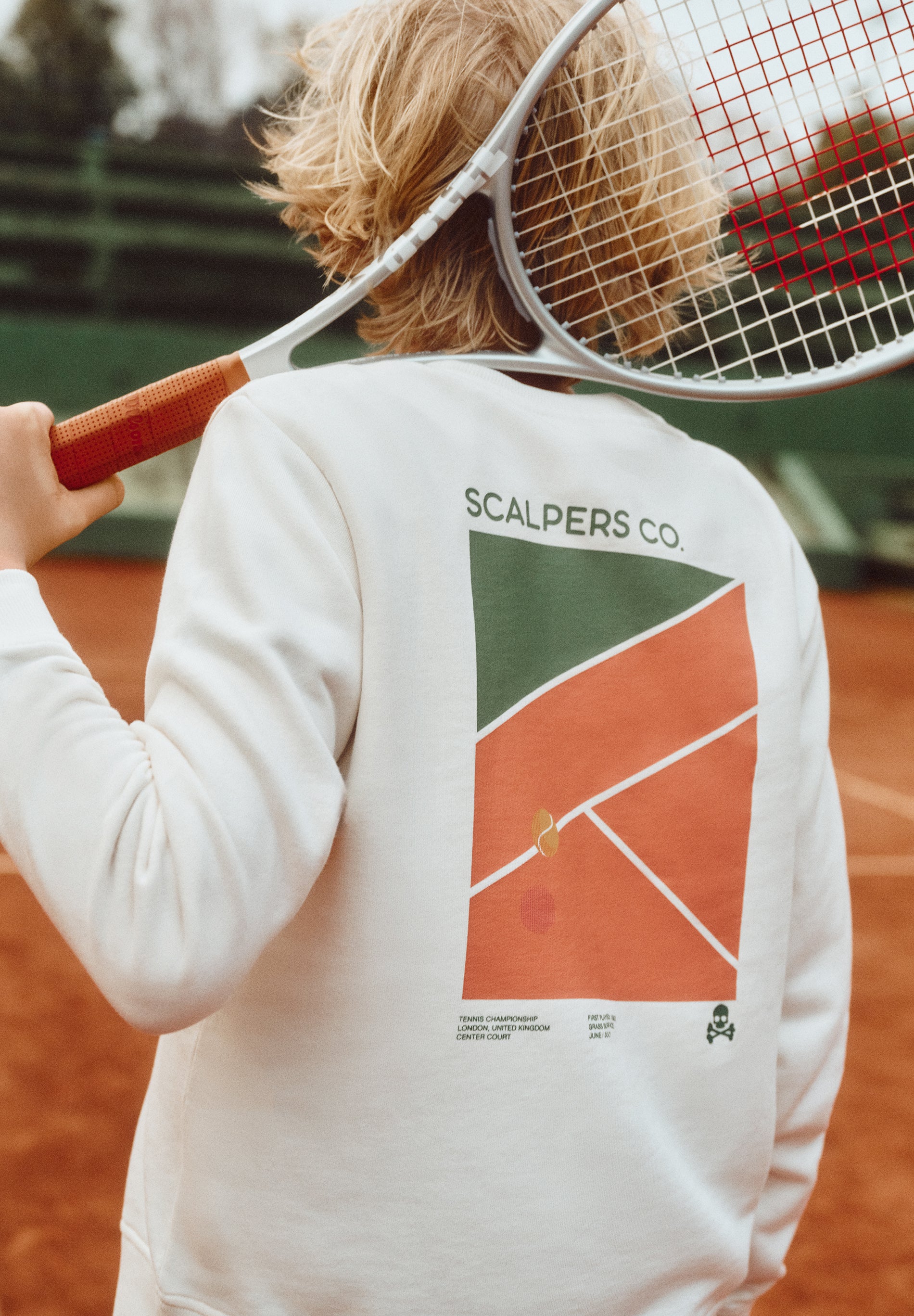 SUDADERA ESTAMPADA TENIS