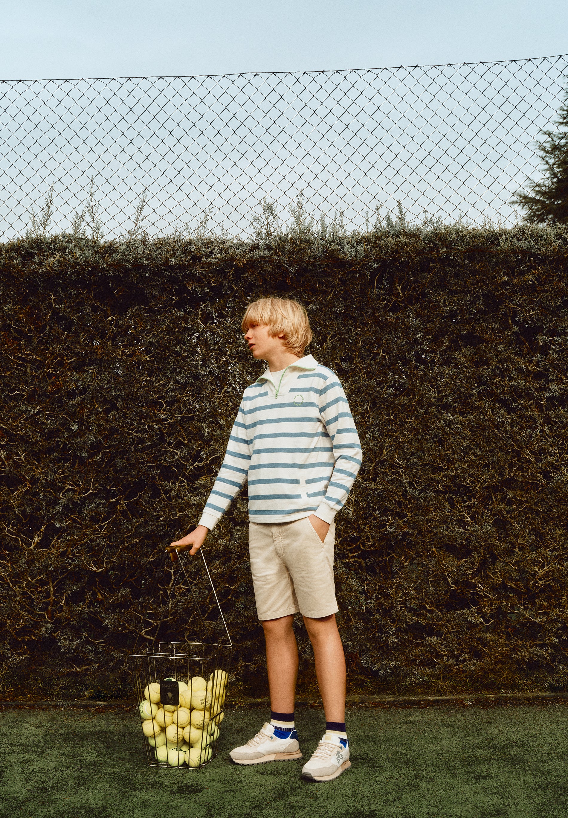 SUDADERA DE RAYAS CON CUELLO POLO