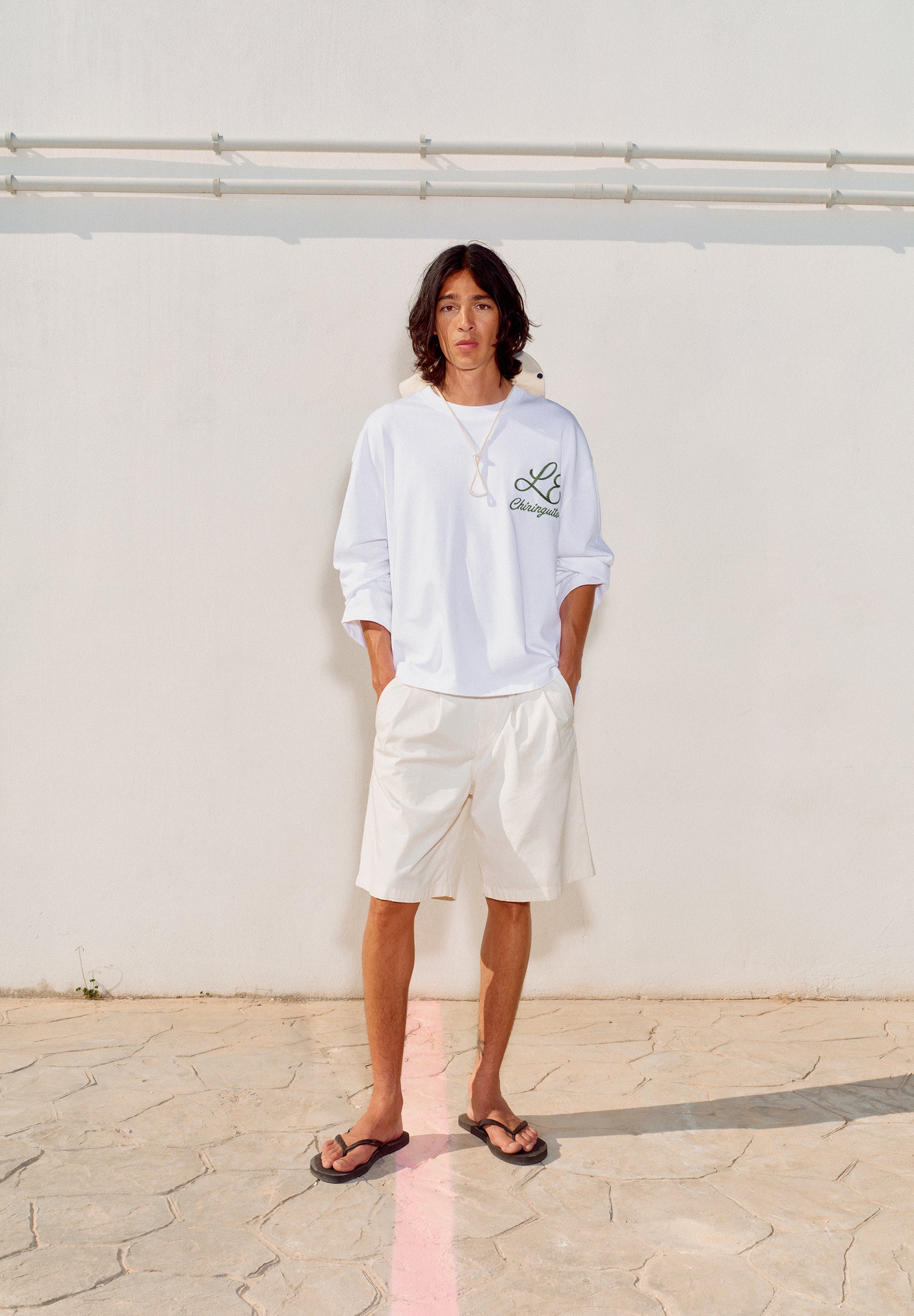 CAMISETA BORDADA BOXY | LE CHIRINGUITO