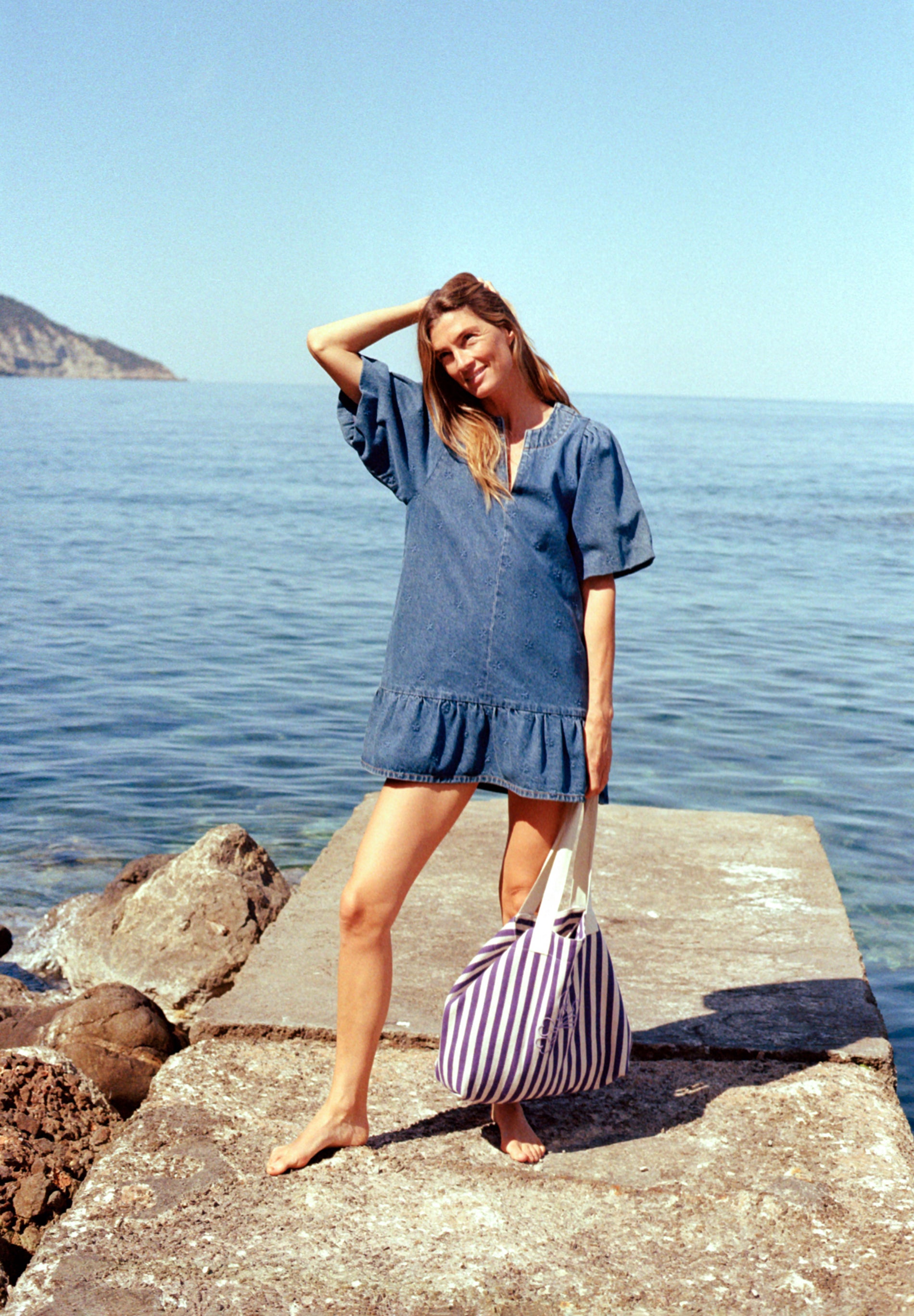 VESTIDO MINI DENIM