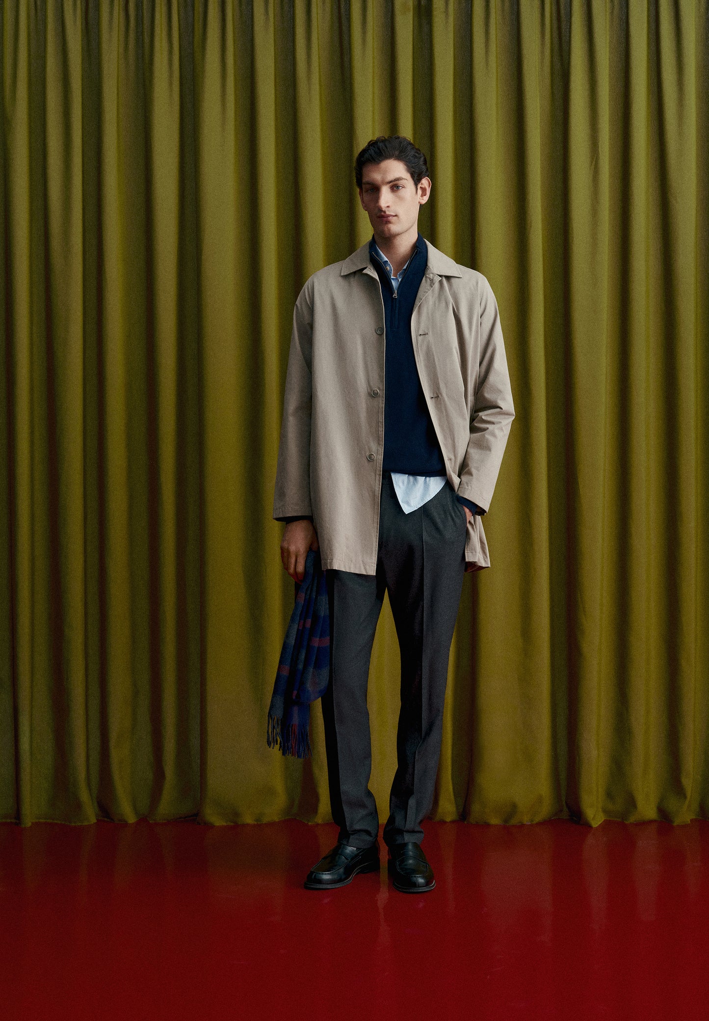 GABARDINA LIGERA PRINT CALAVERA