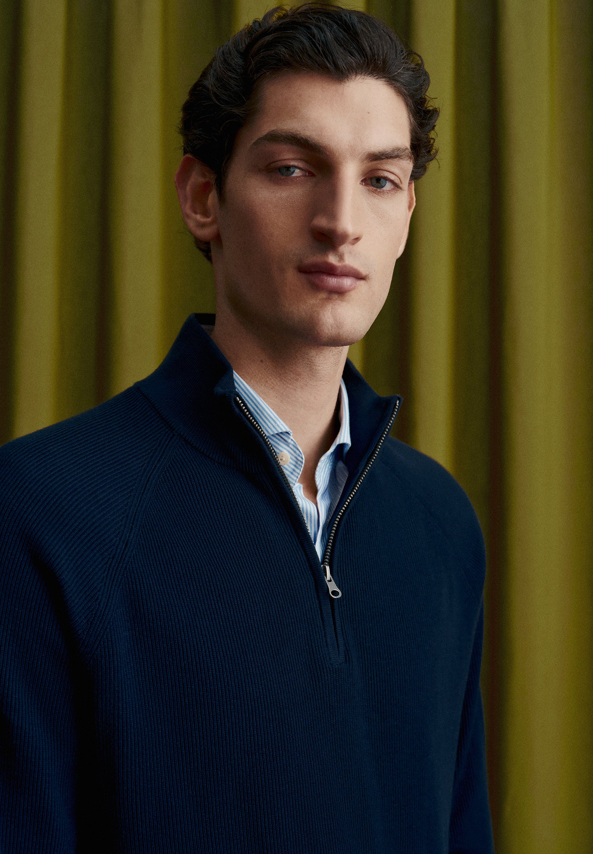 JERSEY PUNTO CUELLO MOCK CREMALLERA