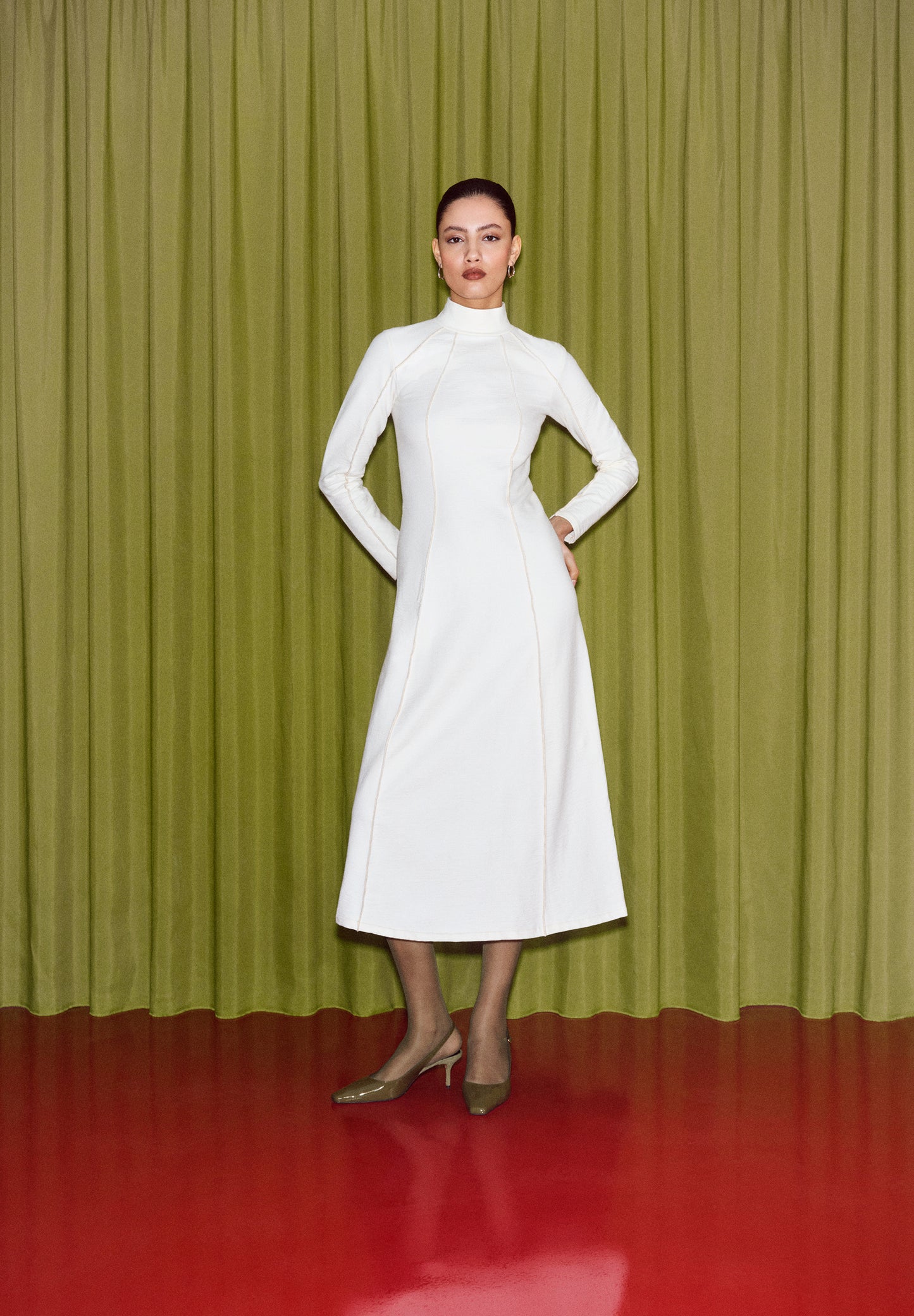 VESTIDO MIDI PUNTO OVERLOCK