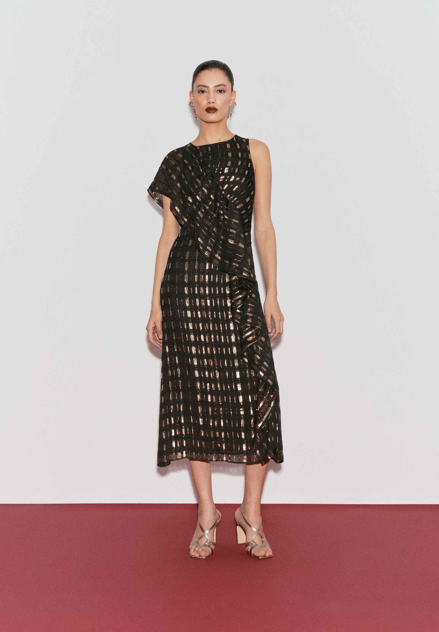 VESTIDO PRINT METALIZADO VOLANTE