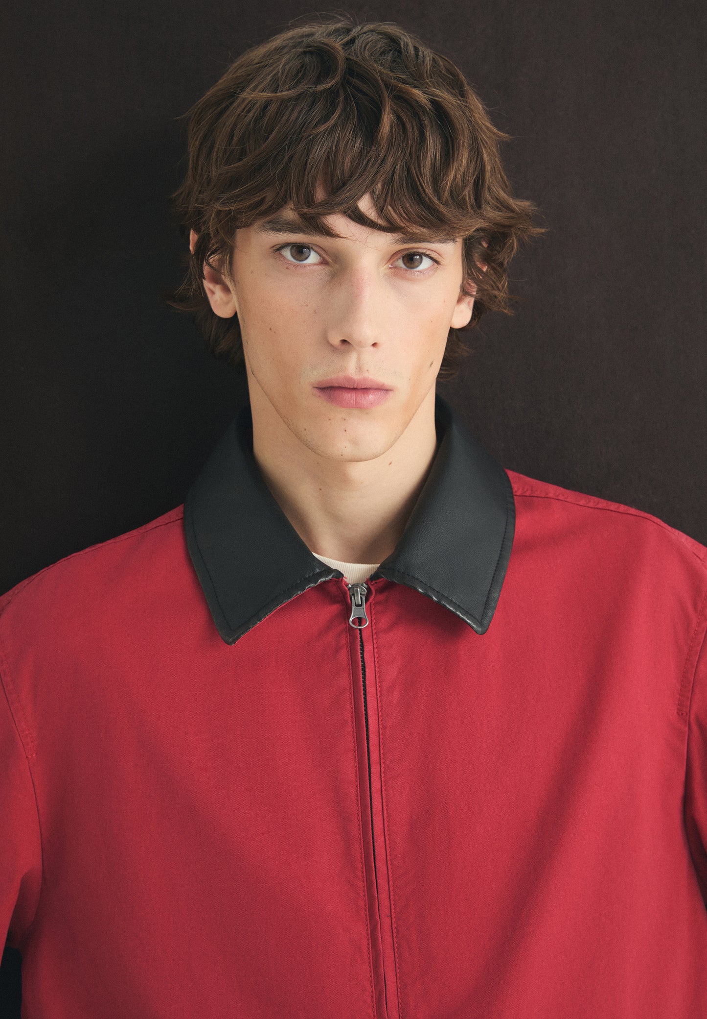 CHAQUETA BOMBER CUELLO CONTRASTE