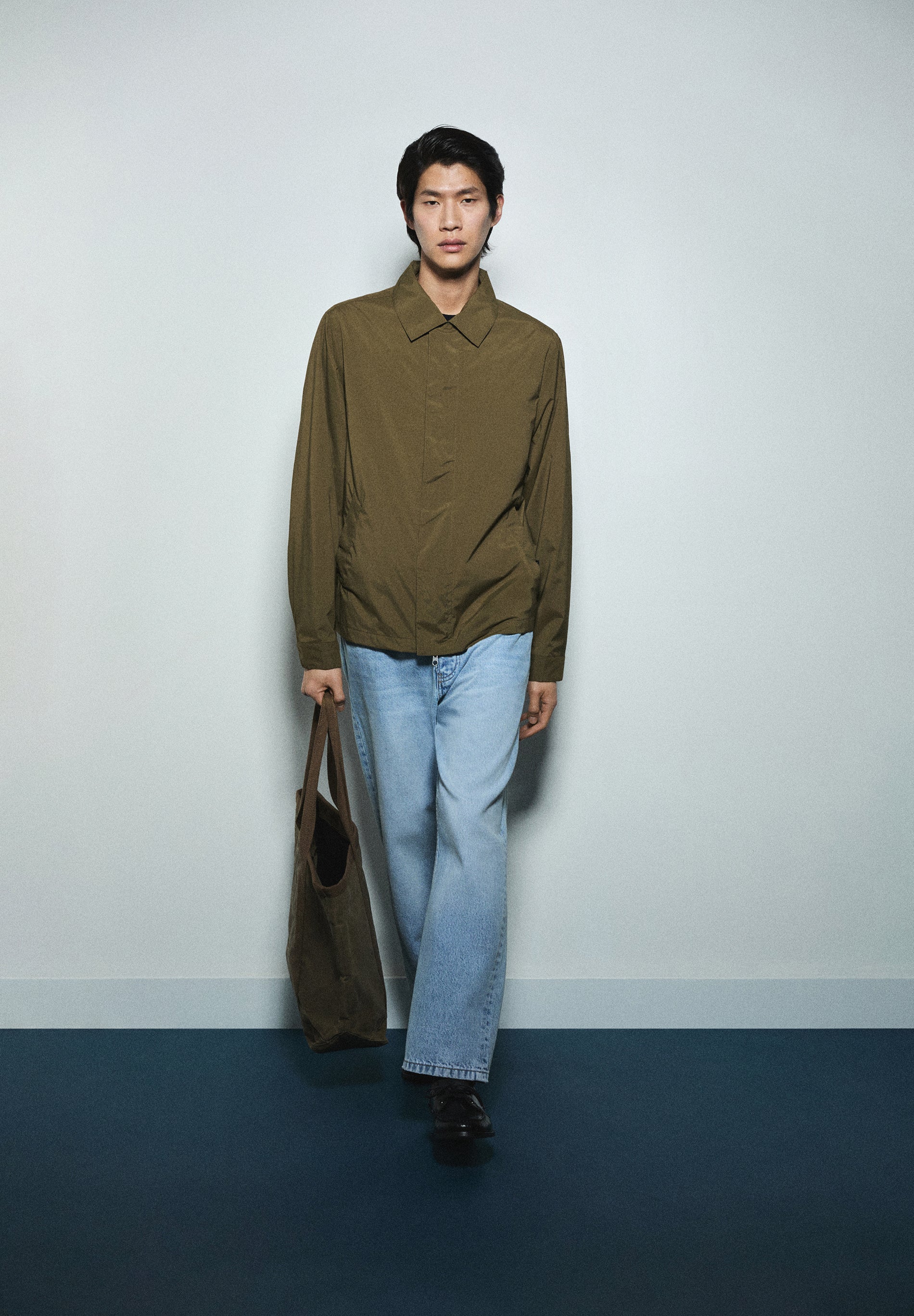 CHAQUETA TÉCNICA CON CREMALLERA