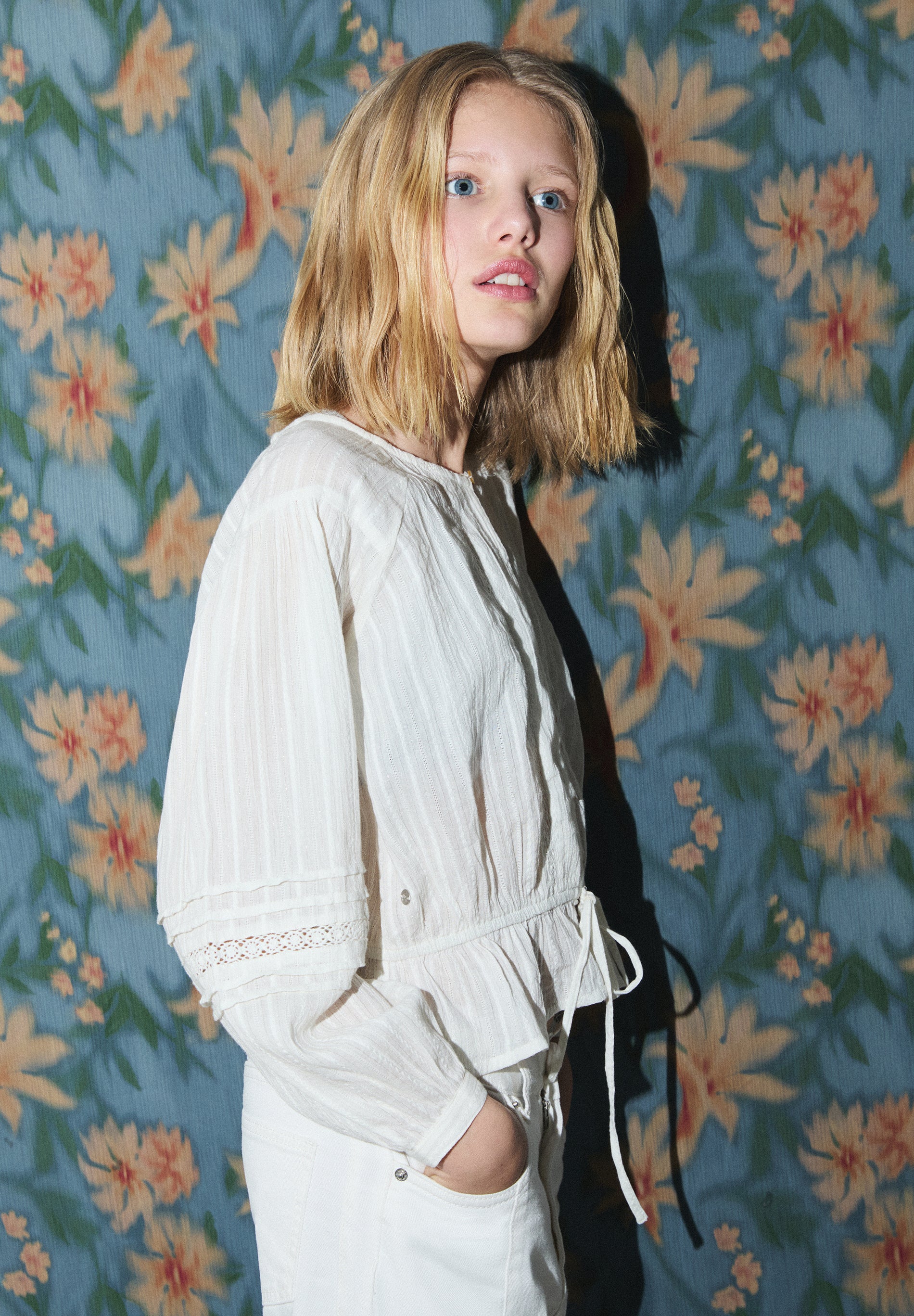 BLUSA ROMÁNTICA LAZO