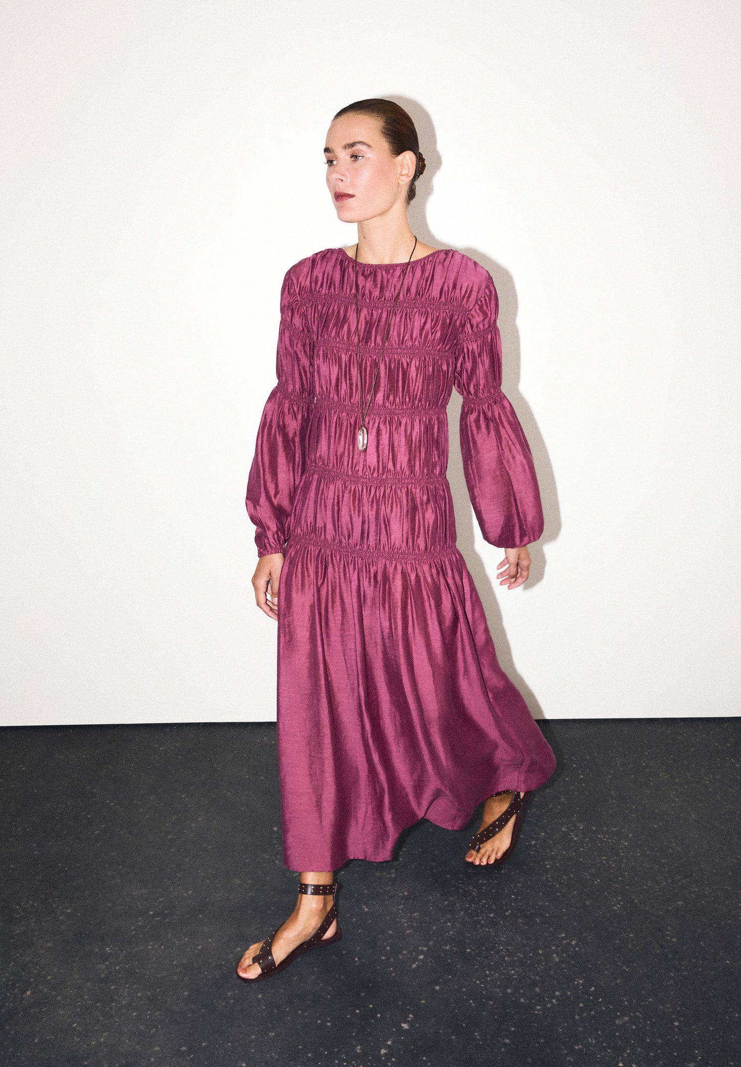 VESTIDO SMOCK MANGA ABULLONADA