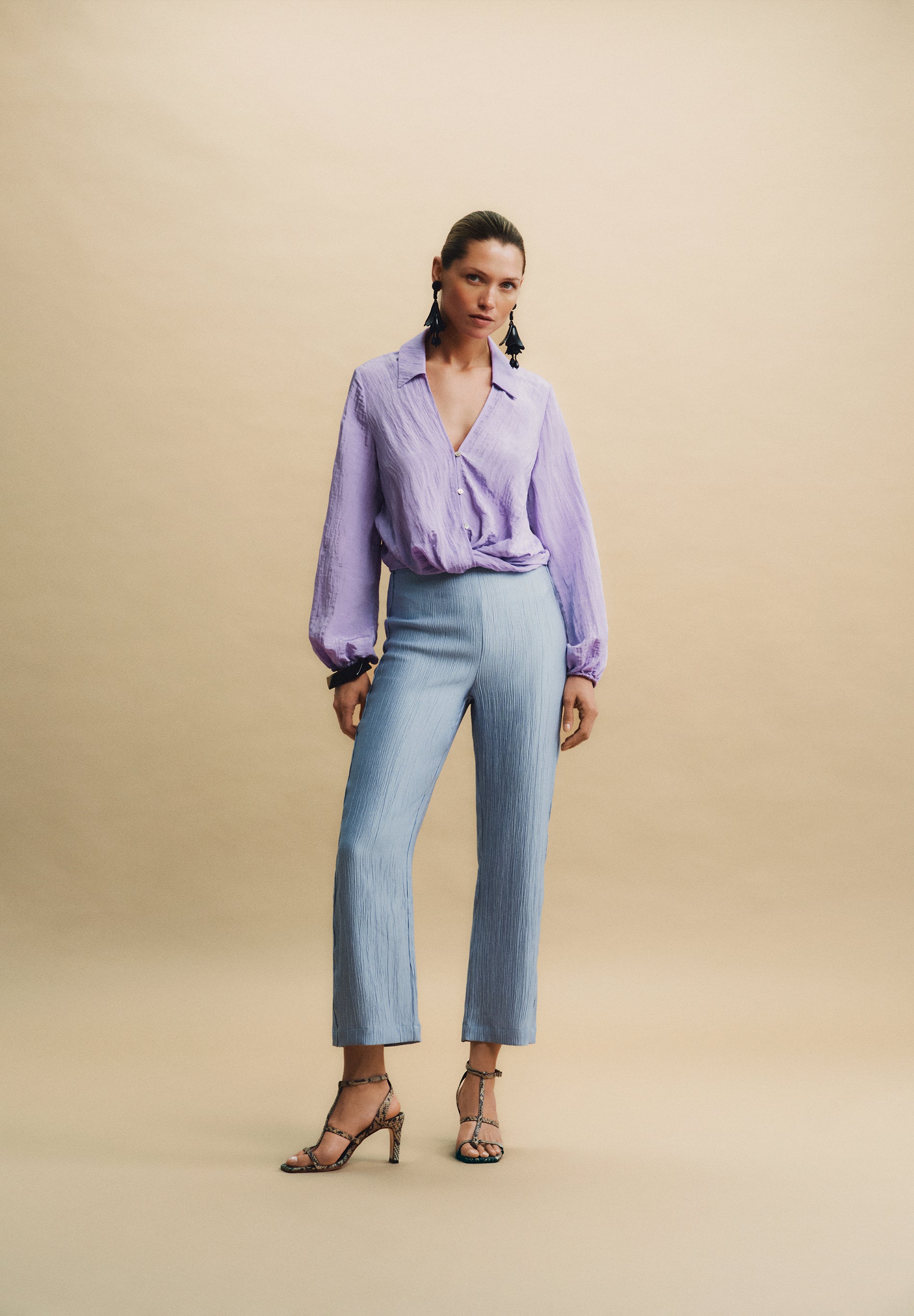 PANTALÓN JACQUARD DETALLE ONDAS