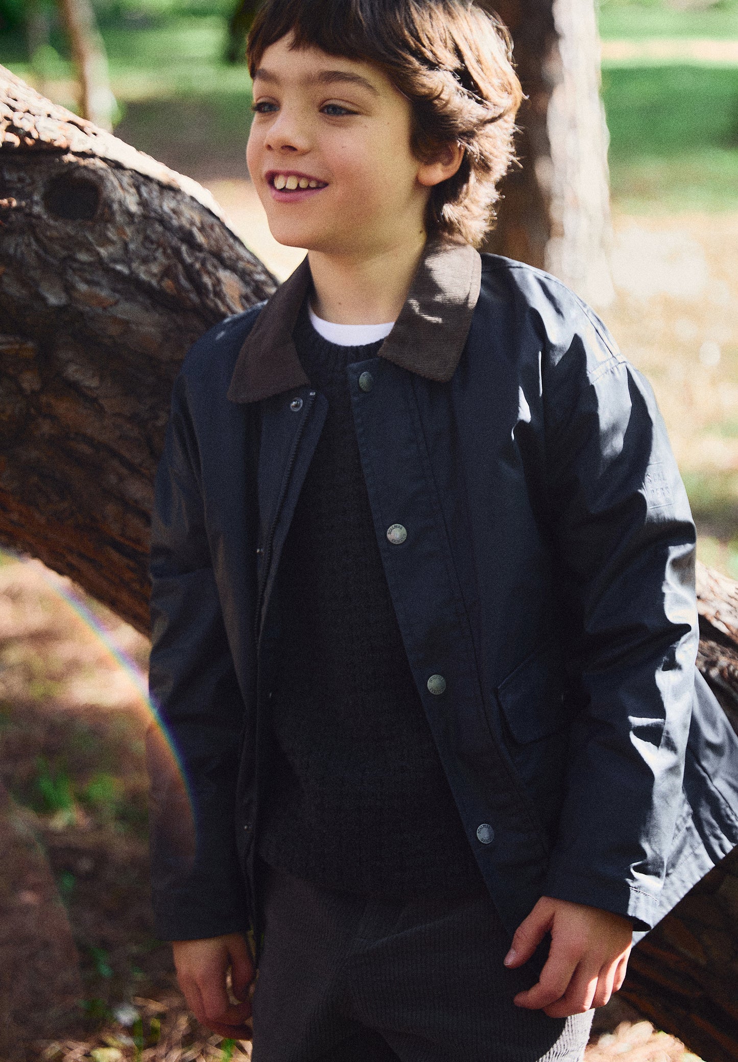 CHAQUETA CUELLO CONTRASTE PANA