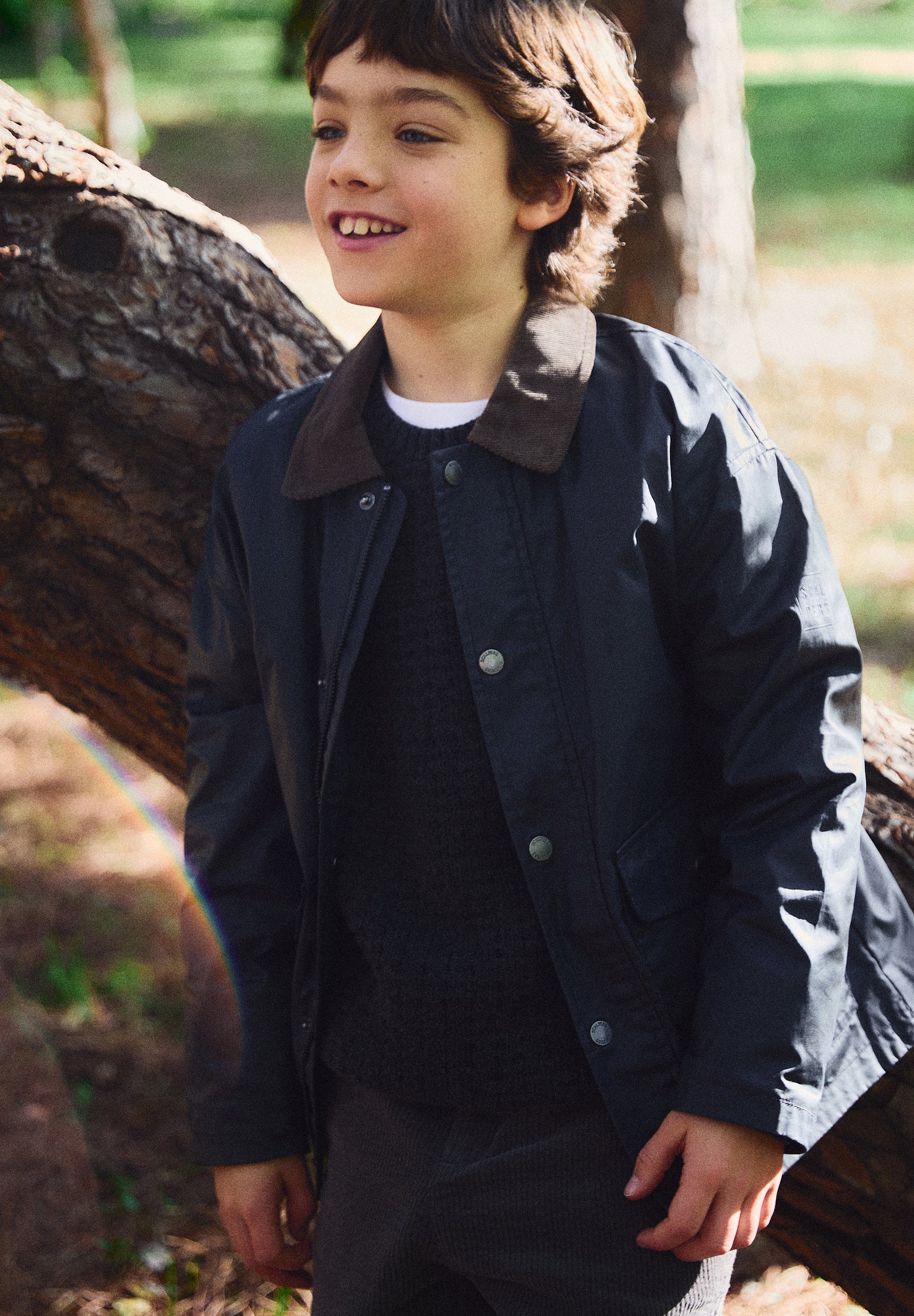 CHAQUETA CUELLO CONTRASTE PANA