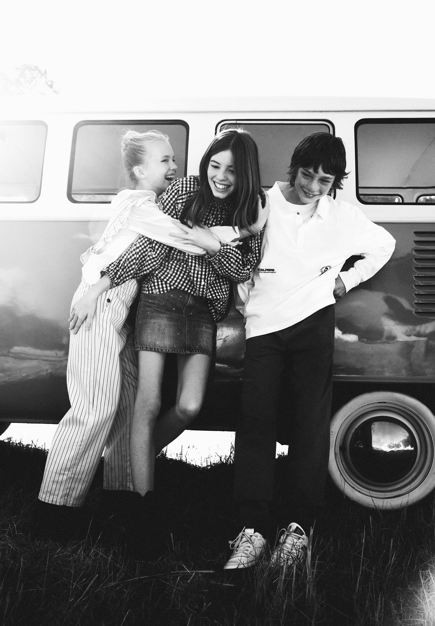 FALDA MINI DENIM TACHUELAS