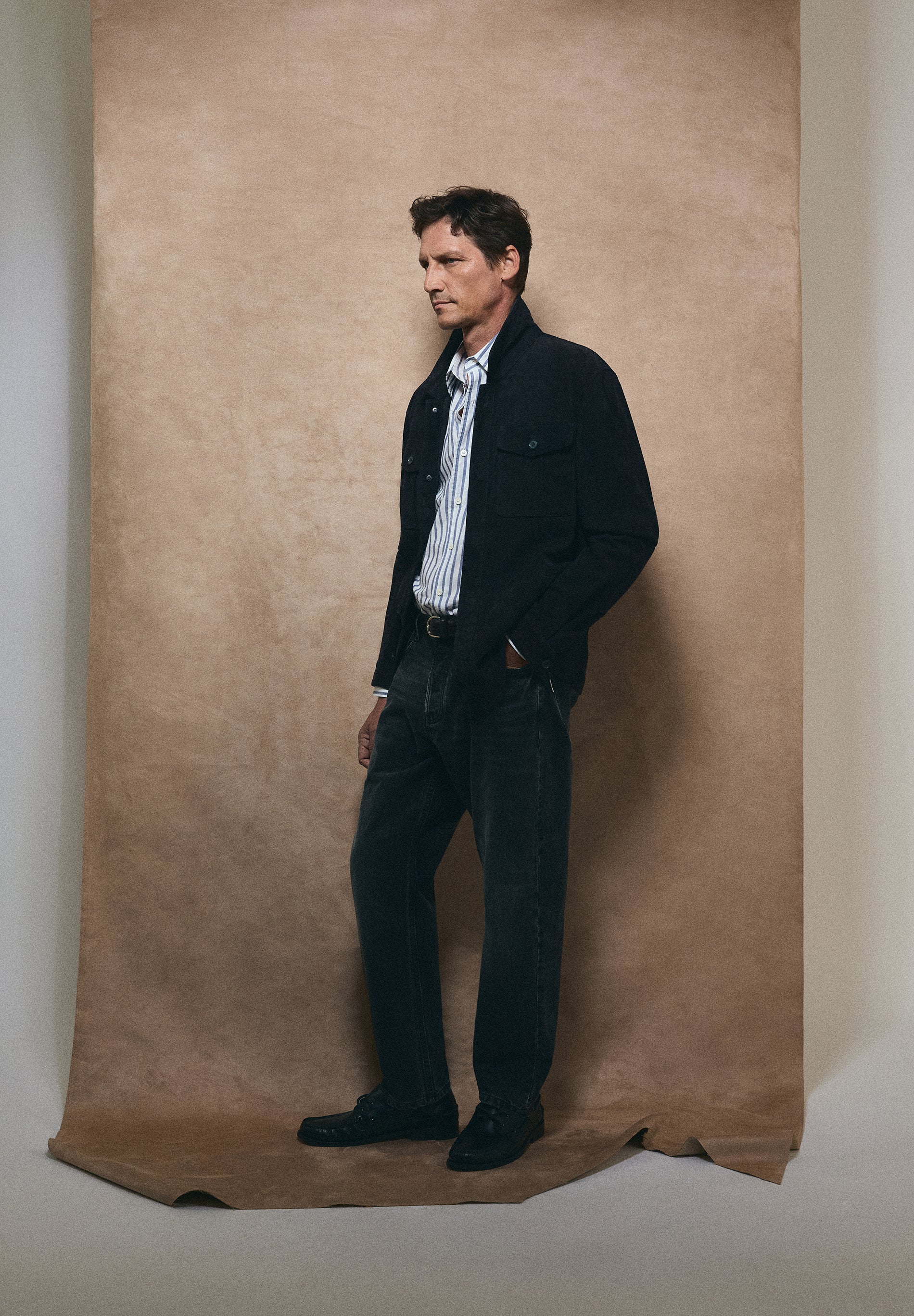 SOBRECAMISA DE ANTE CON BOLSILLOS