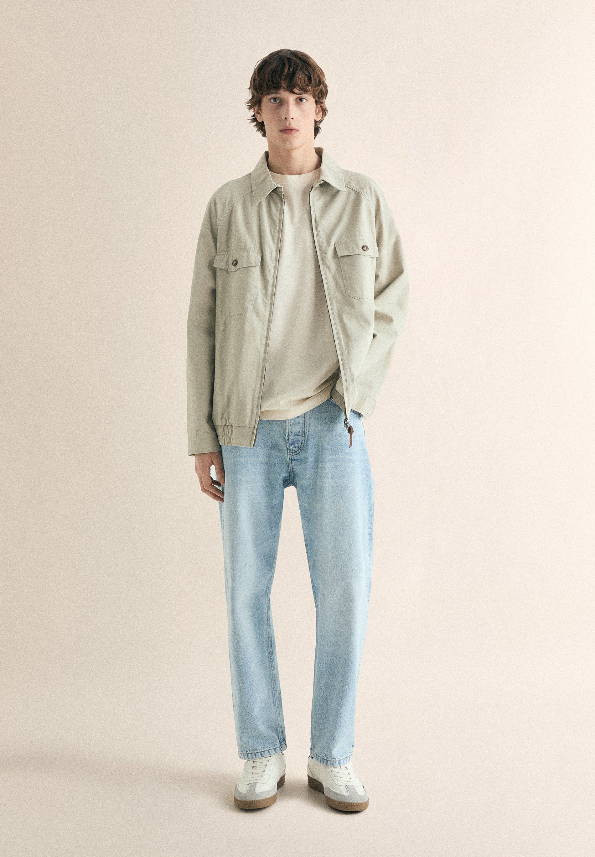 ZAPATILLA PIEL SUELA CONTRASTE