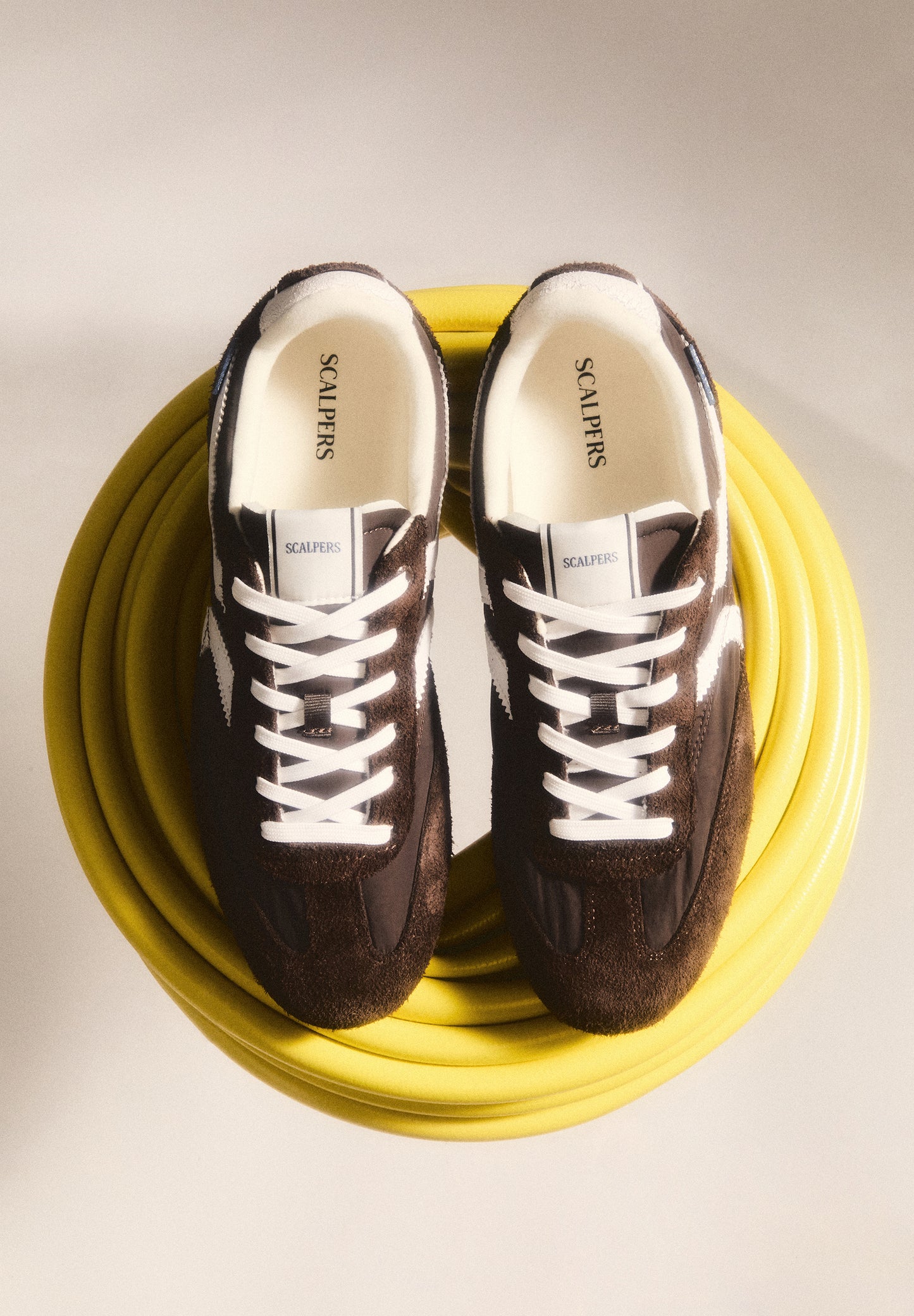 ZAPATILLA RETRO COMBINADA ANTE