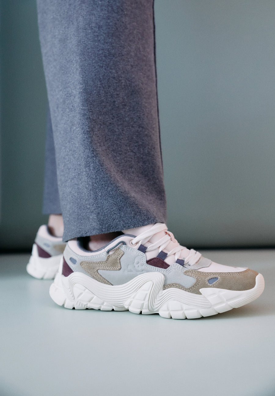 SNEAKERS SUELA GRUESA