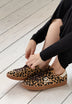 SNEAKERS BAJAS ANIMAL PRINT