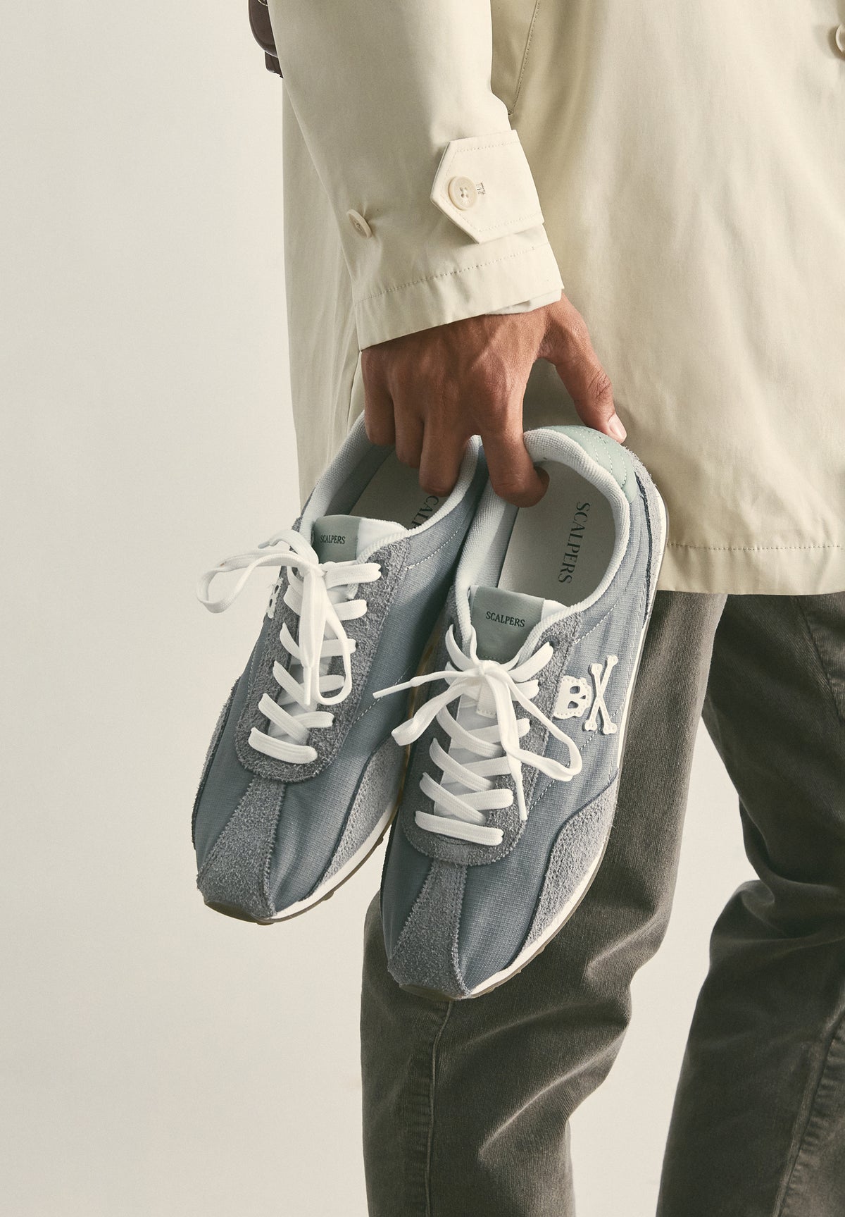SNEAKERS RETRO CALAVERA