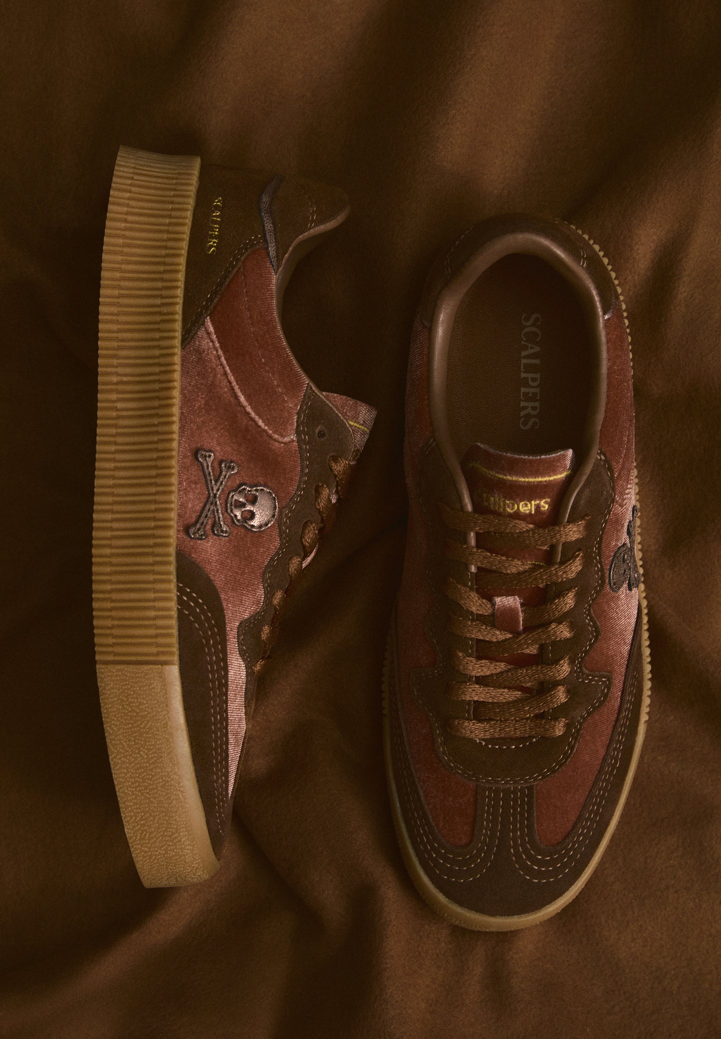 SNEAKERS CALAVERA ANTE