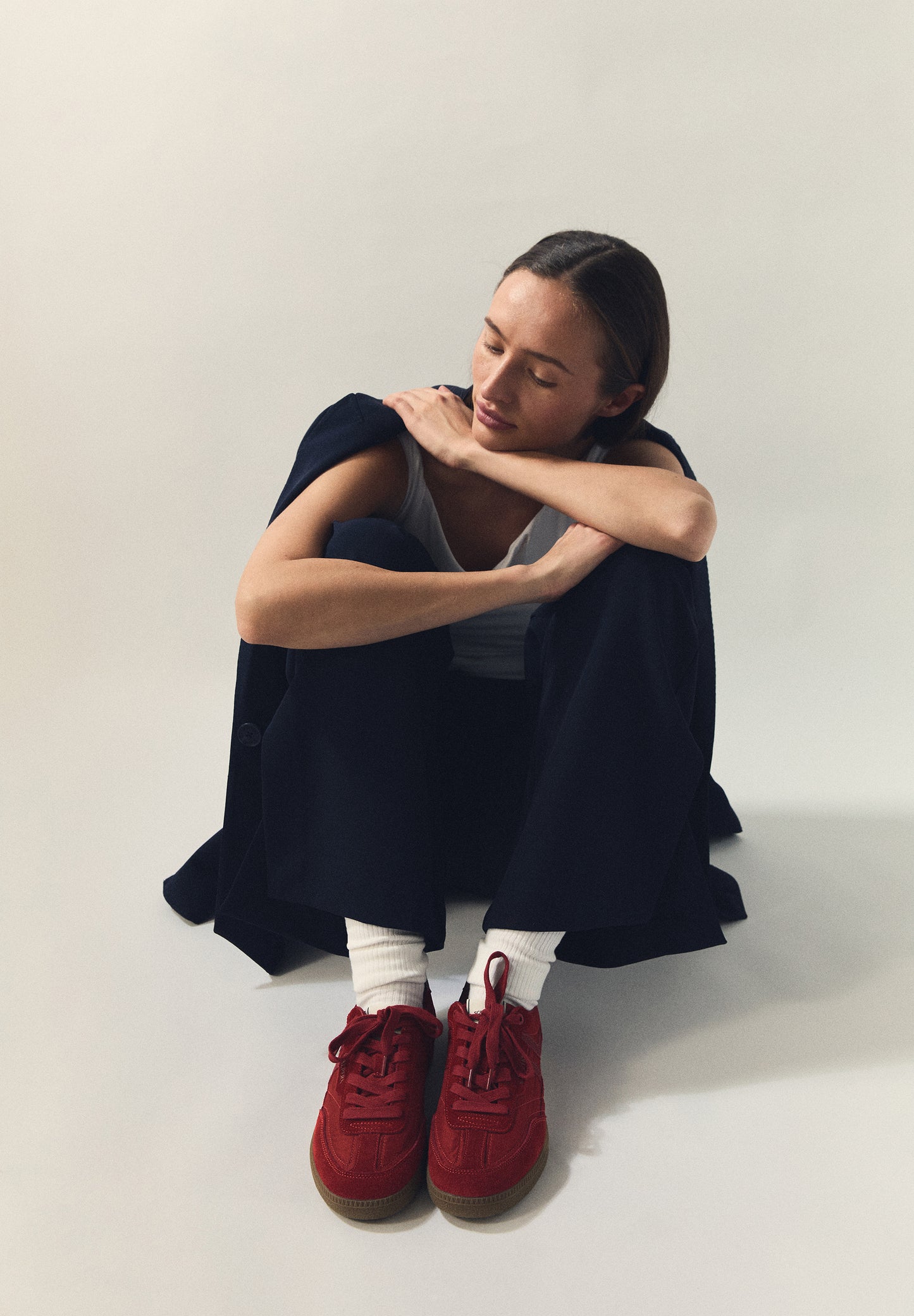 ZAPATILLA ANTE CON TALÓN METALIZADO