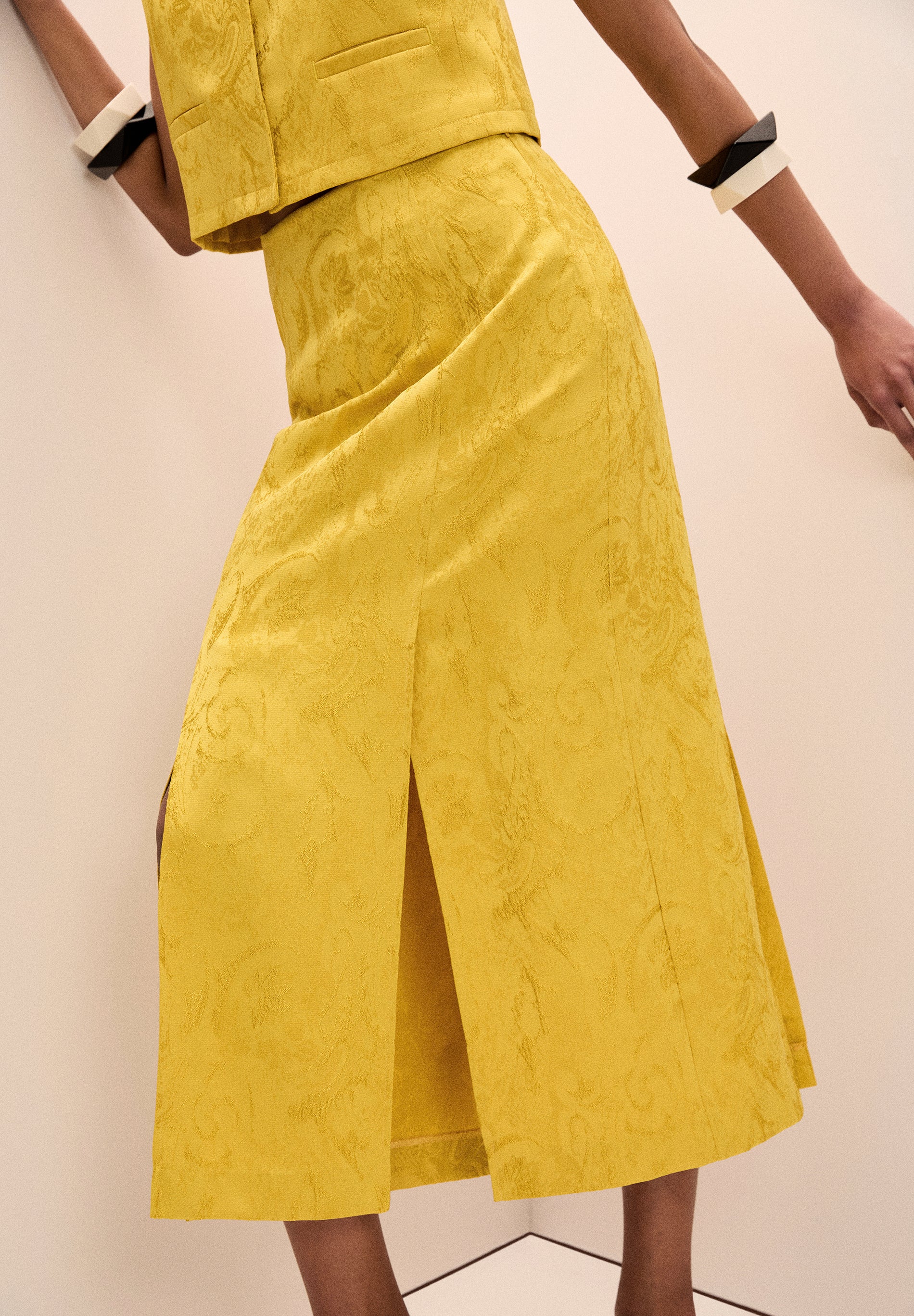 FALDA MIDI JACQUARD
