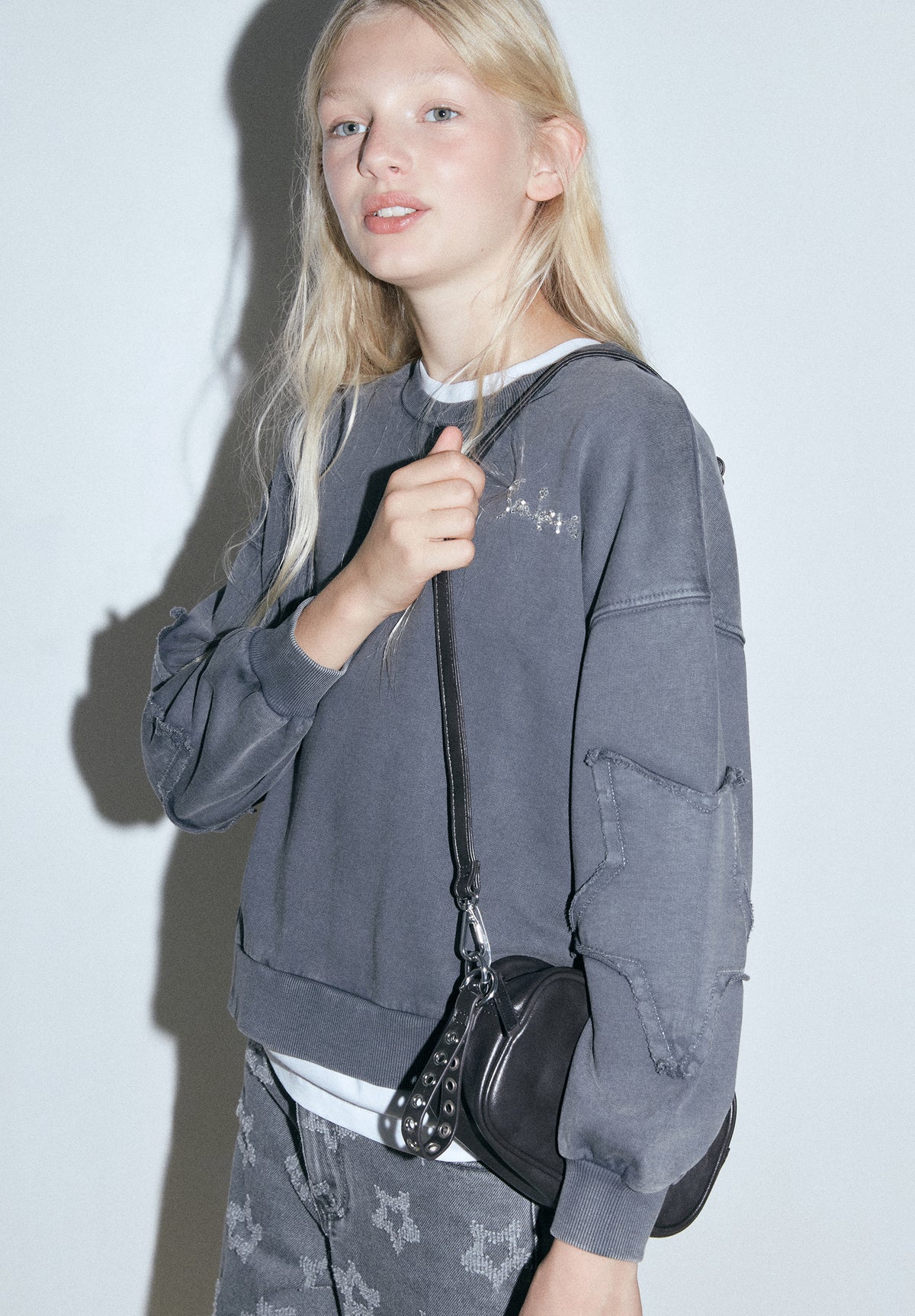 SUDADERA DETALLE MANGAS