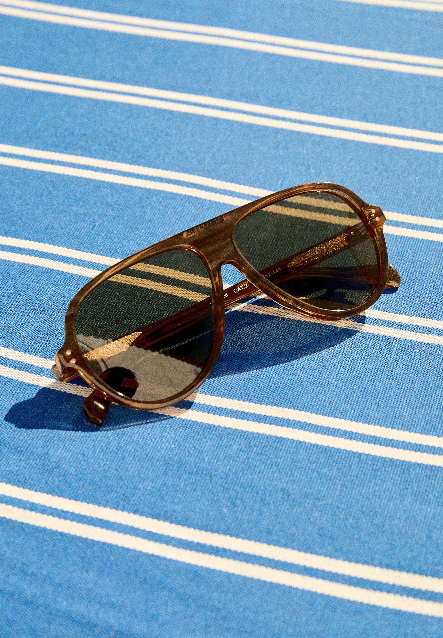 GAFAS DE SOL AVIADOR EFECTO CAREY