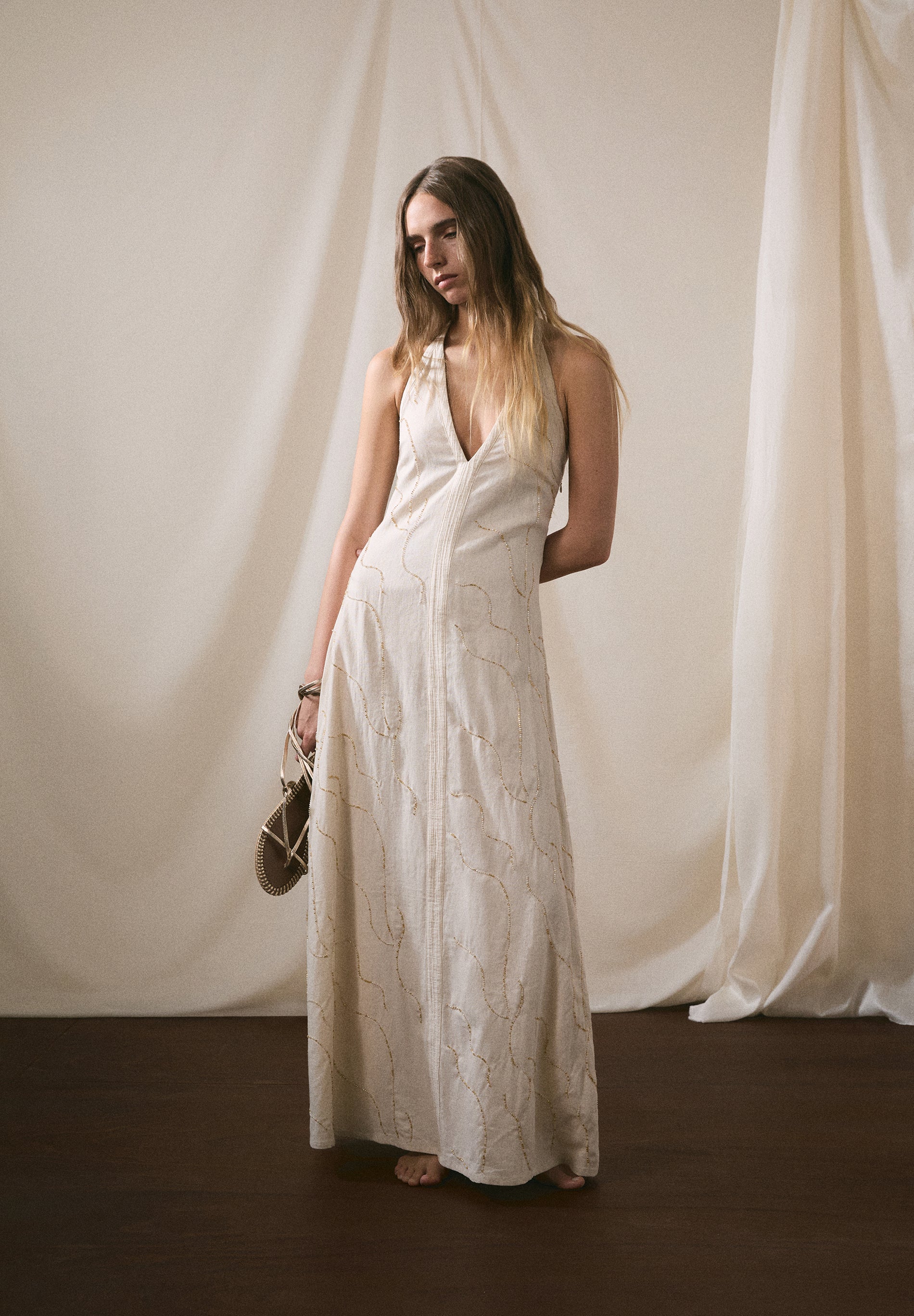 VESTIDO HALTER ABALORIOS