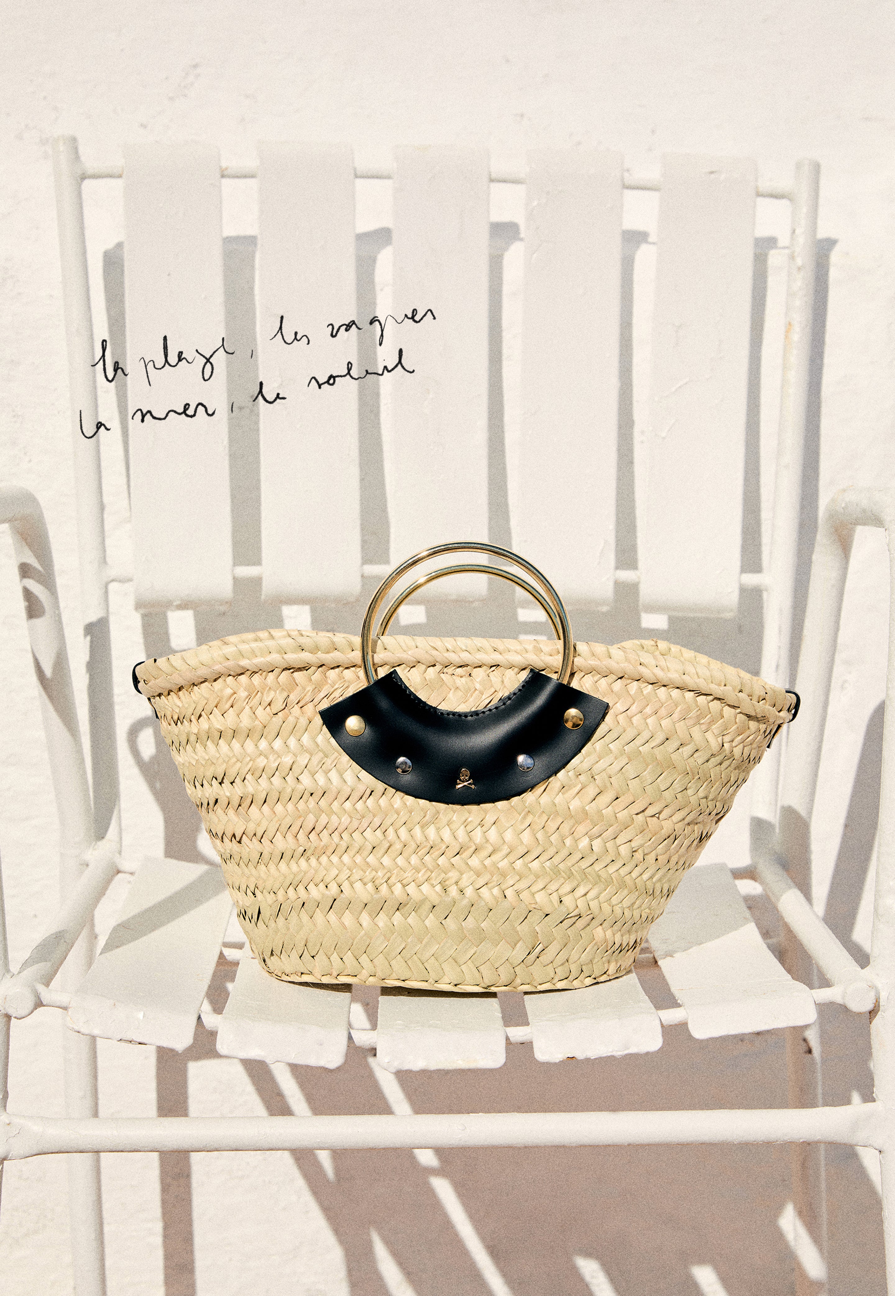 des_190426_pool_edit_m_15