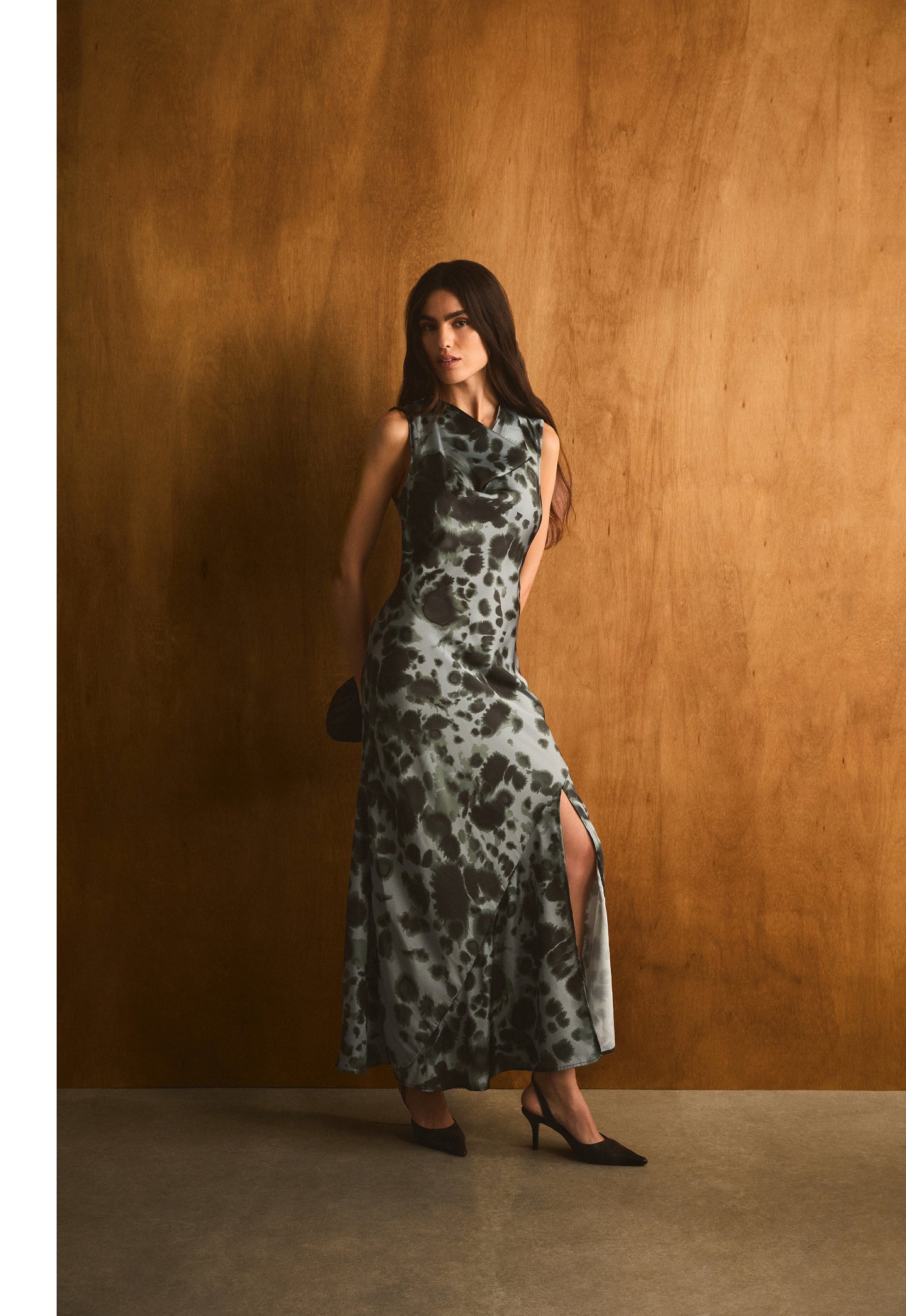 VESTIDO SATINADO ESTAMPADO
