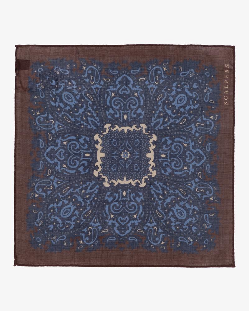 PAÑUELO ESTAMPADO TRICOLOR