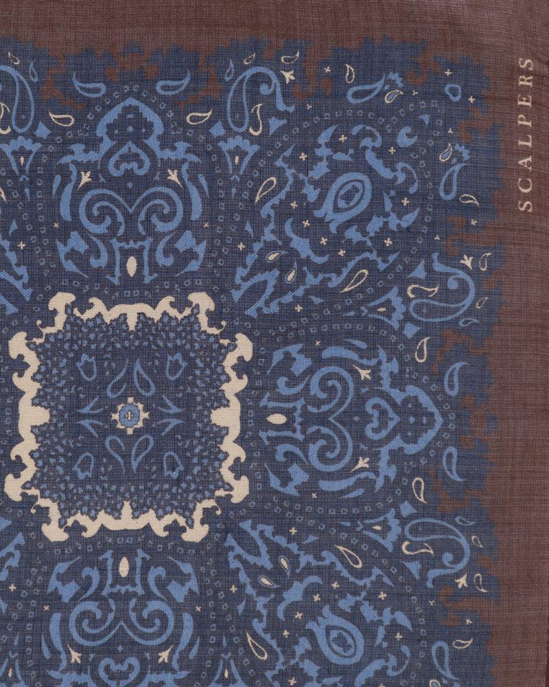 PAÑUELO ESTAMPADO TRICOLOR