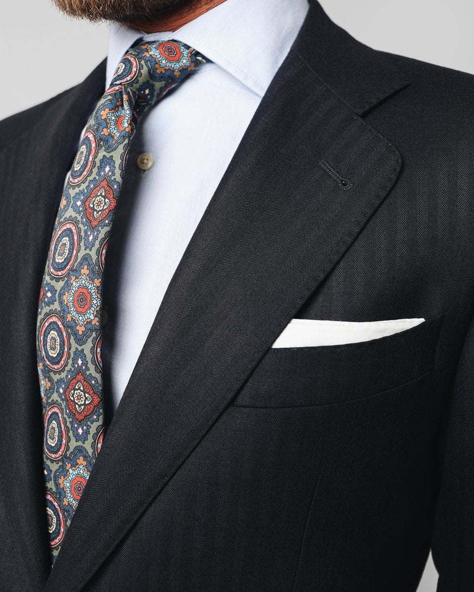 TRAJE CLÁSICO RAYA DIPLOMÁTICA