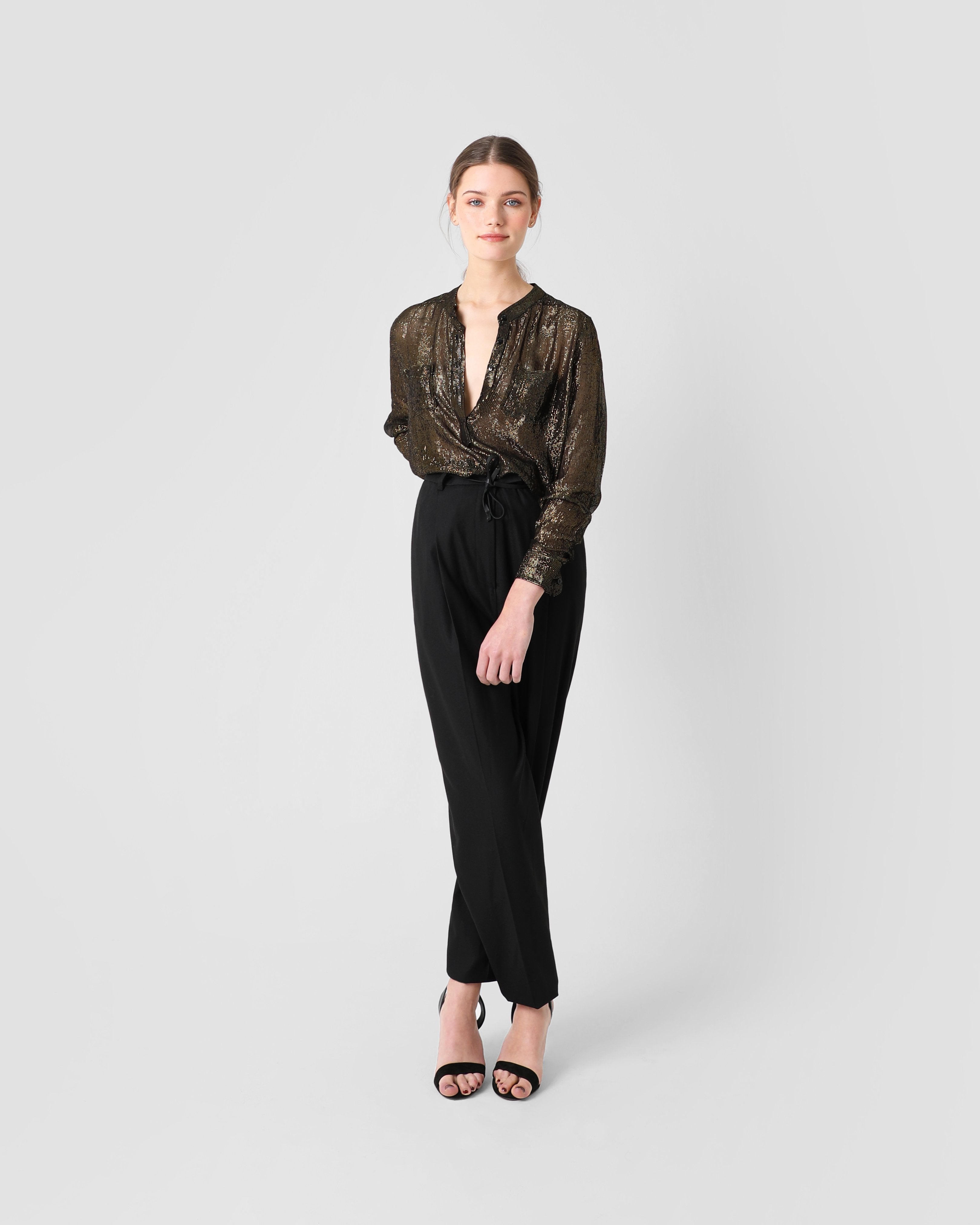 BLUSA LUREX CUELLO MAO NEGRO