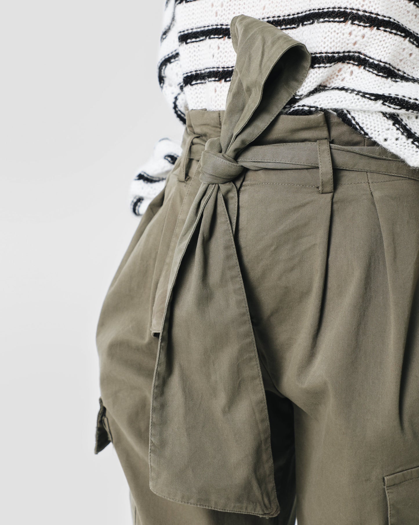 PANTALON JAPO SARGA BOLSILLOS KAKHI