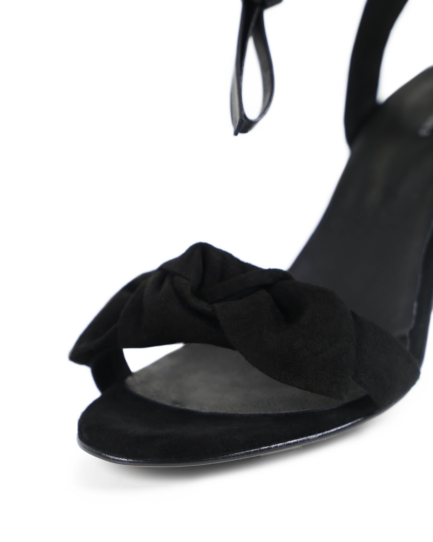 SANDALIA TOBILLO Y TIRAS