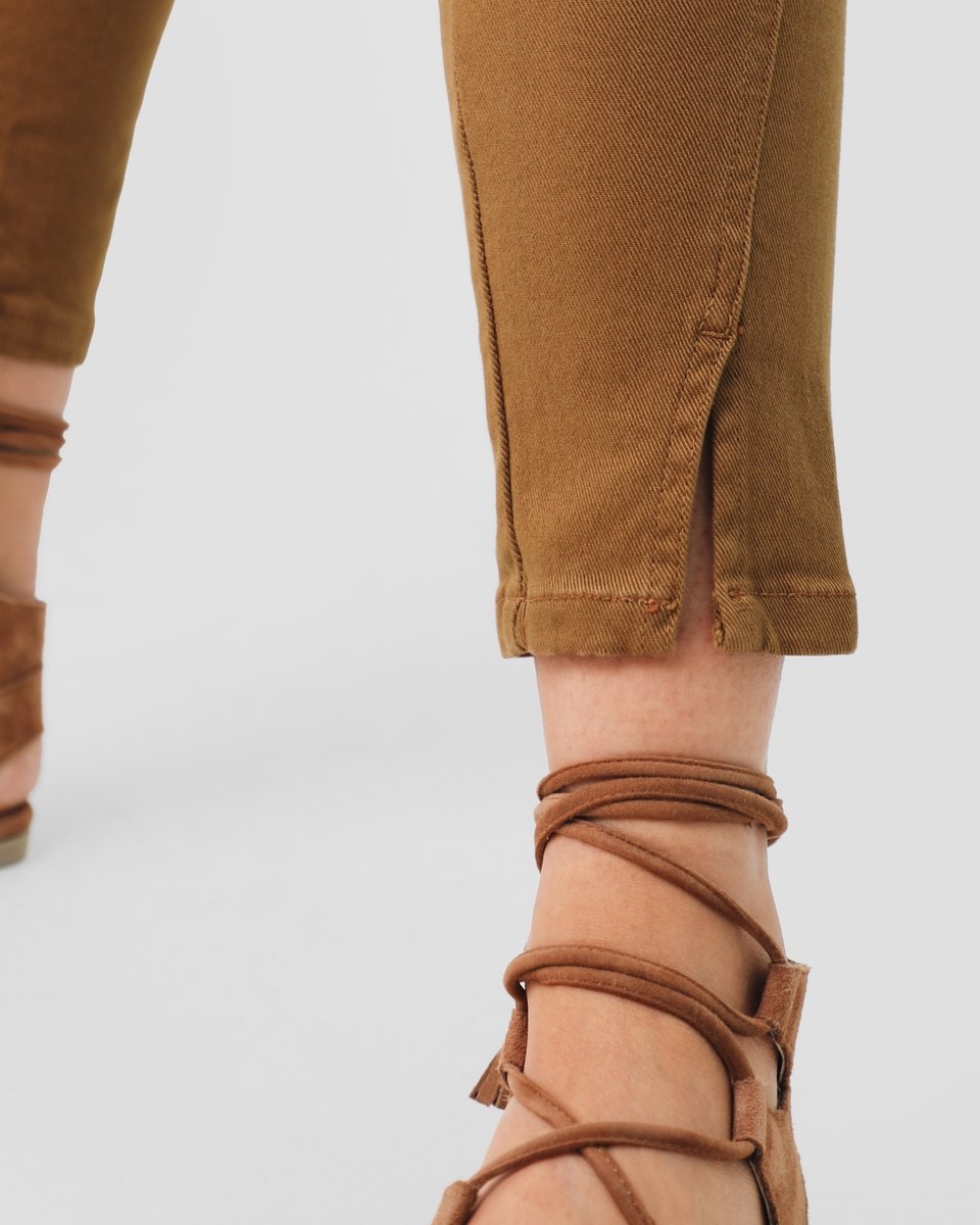 PANTALÓN OPENING LATERAL