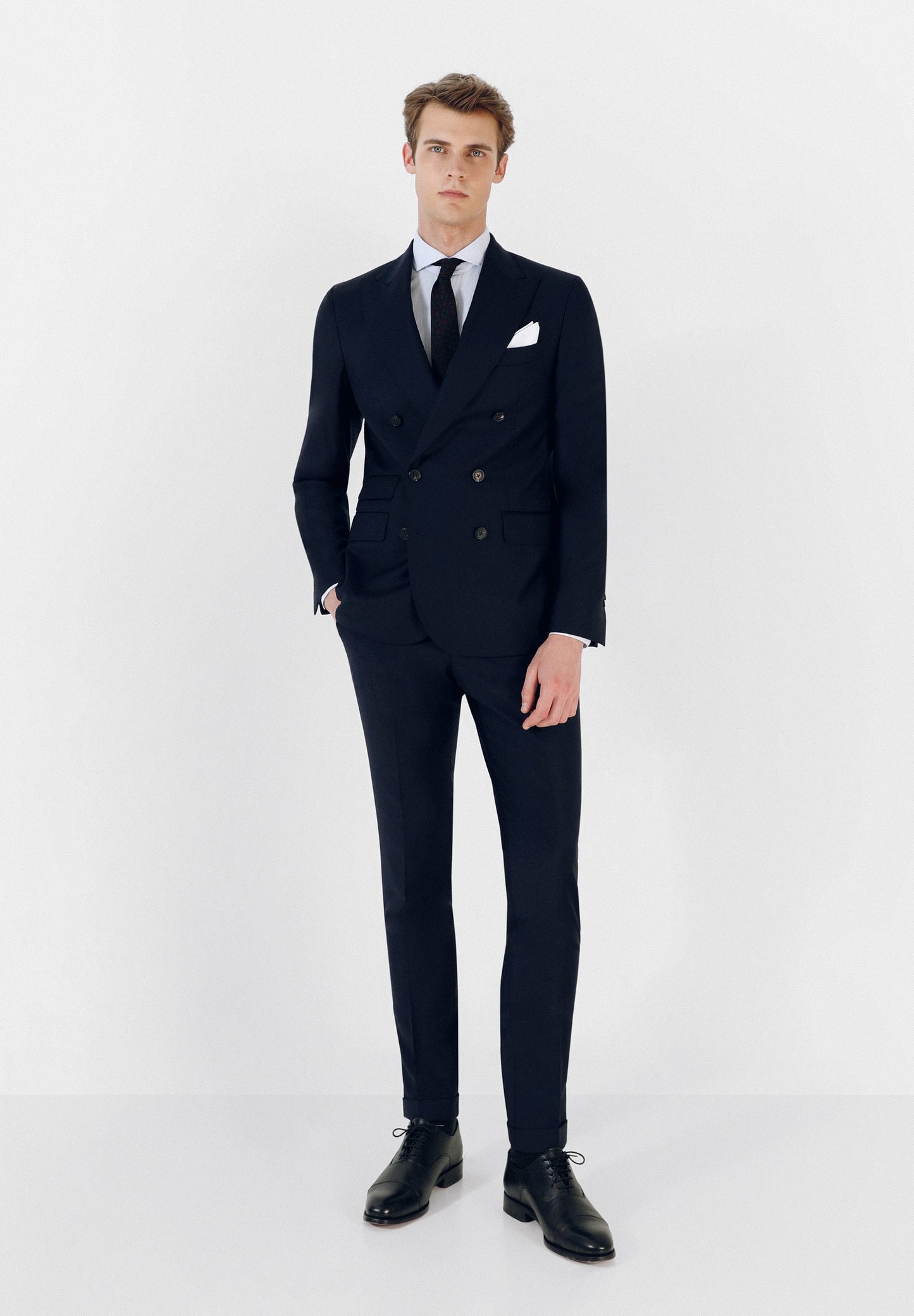 TRAJE BOTONADURA CRUZADA