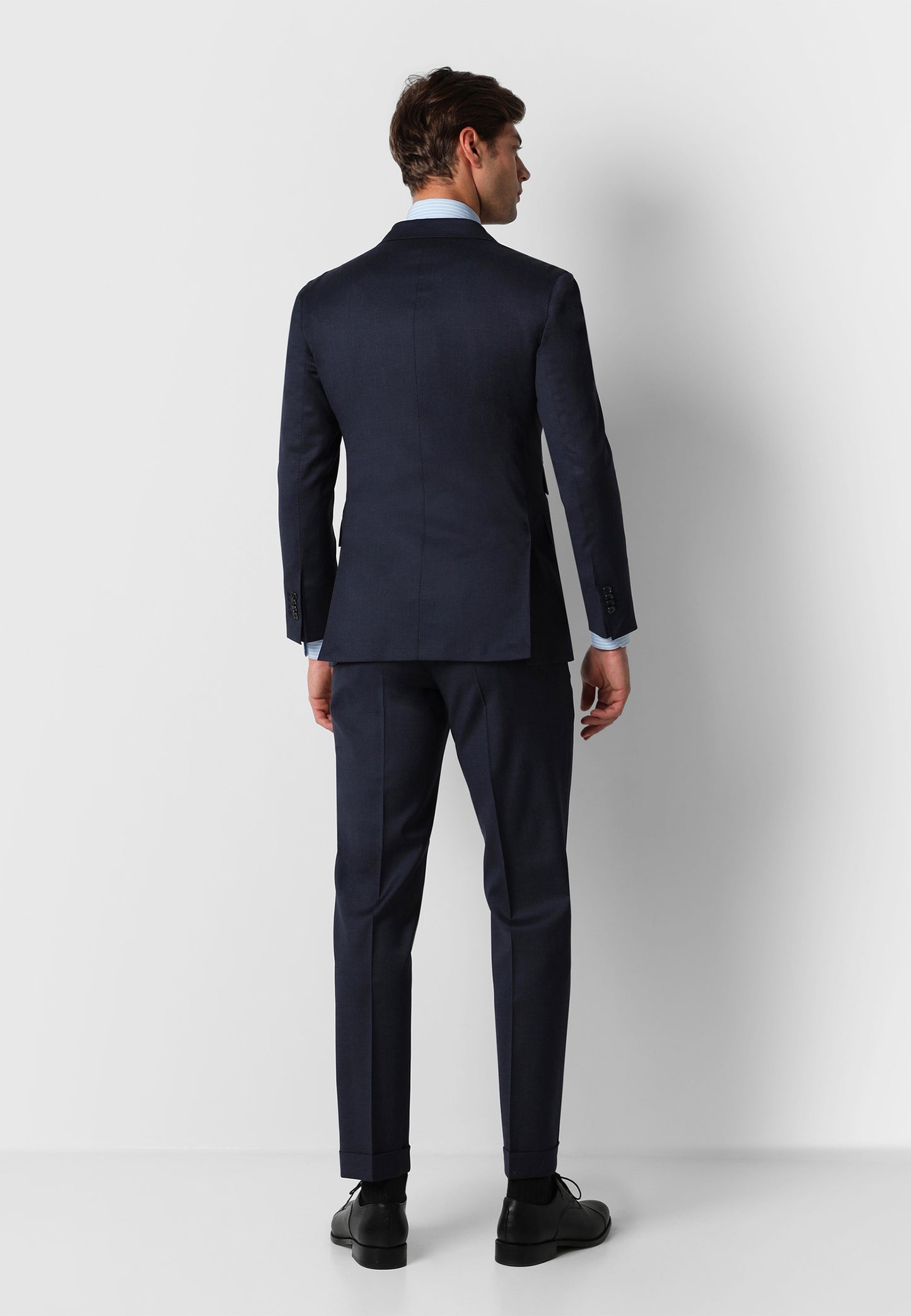 TRAJE SOLAPA PUNTA DE LANZA