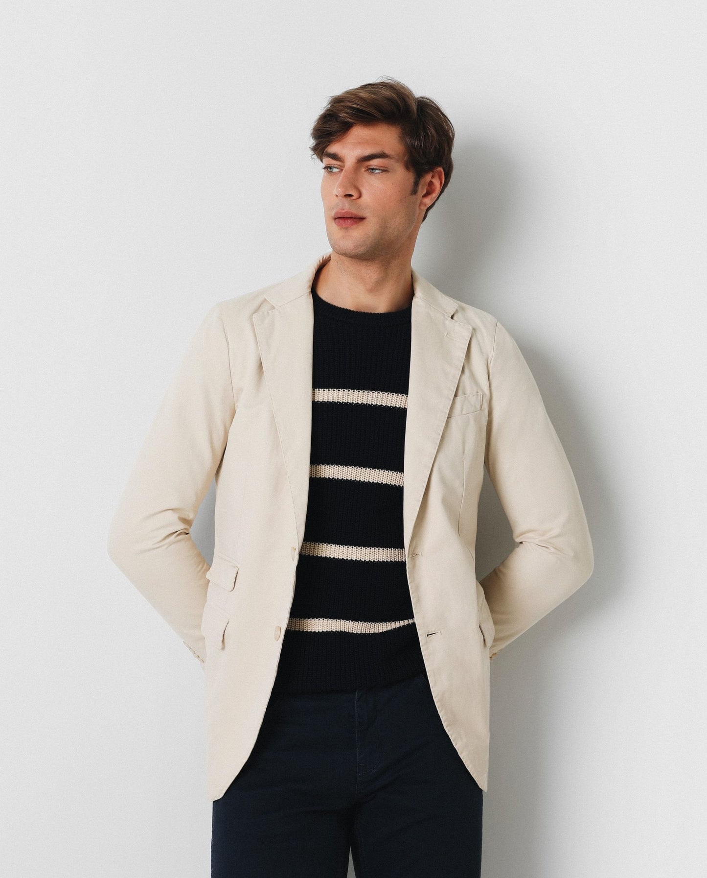 AMERICANA SLIM FIT DOBLE BOLSILLO